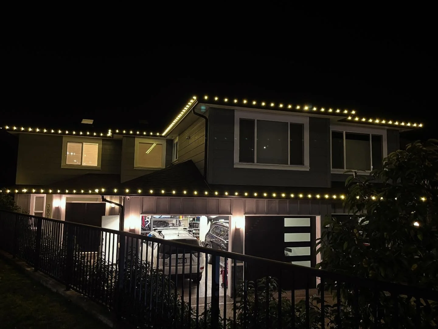 Clean. Classic. Soft-white Christmas.