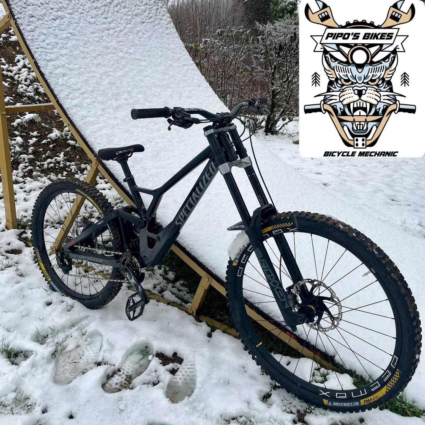 Winter is coming ! Oubli&eacute; pas d&rsquo;entretenir vos montures pour l&rsquo;ann&eacute;e prochaine ! Pour vos r&eacute;visions ou autres n&rsquo;h&eacute;sitez pas &agrave; me contacter via les r&eacute;seaux ou par t&eacute;l&eacute;phone. 🤘?