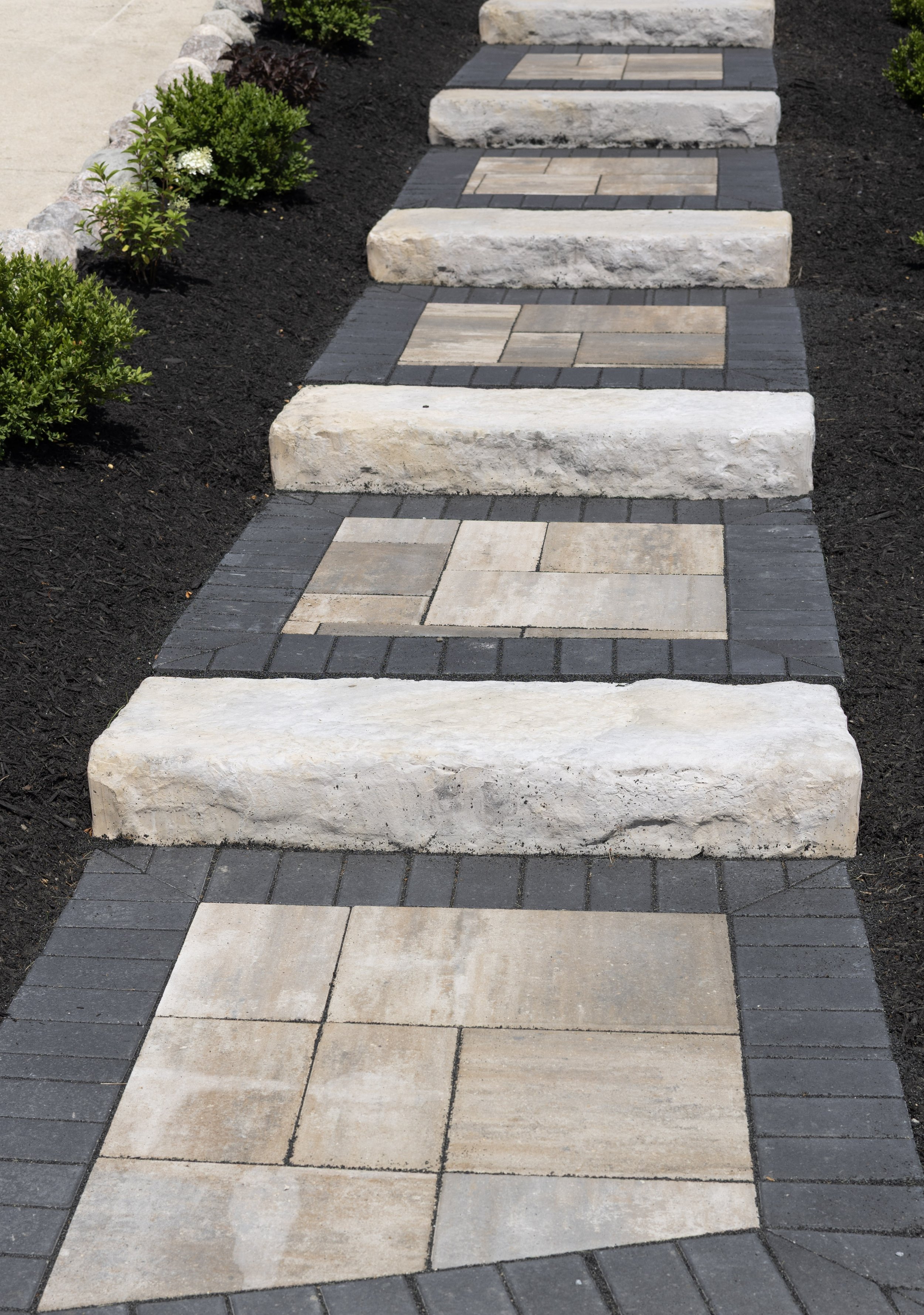 How to Choose the Right Paver for Your Outdoor Living Space