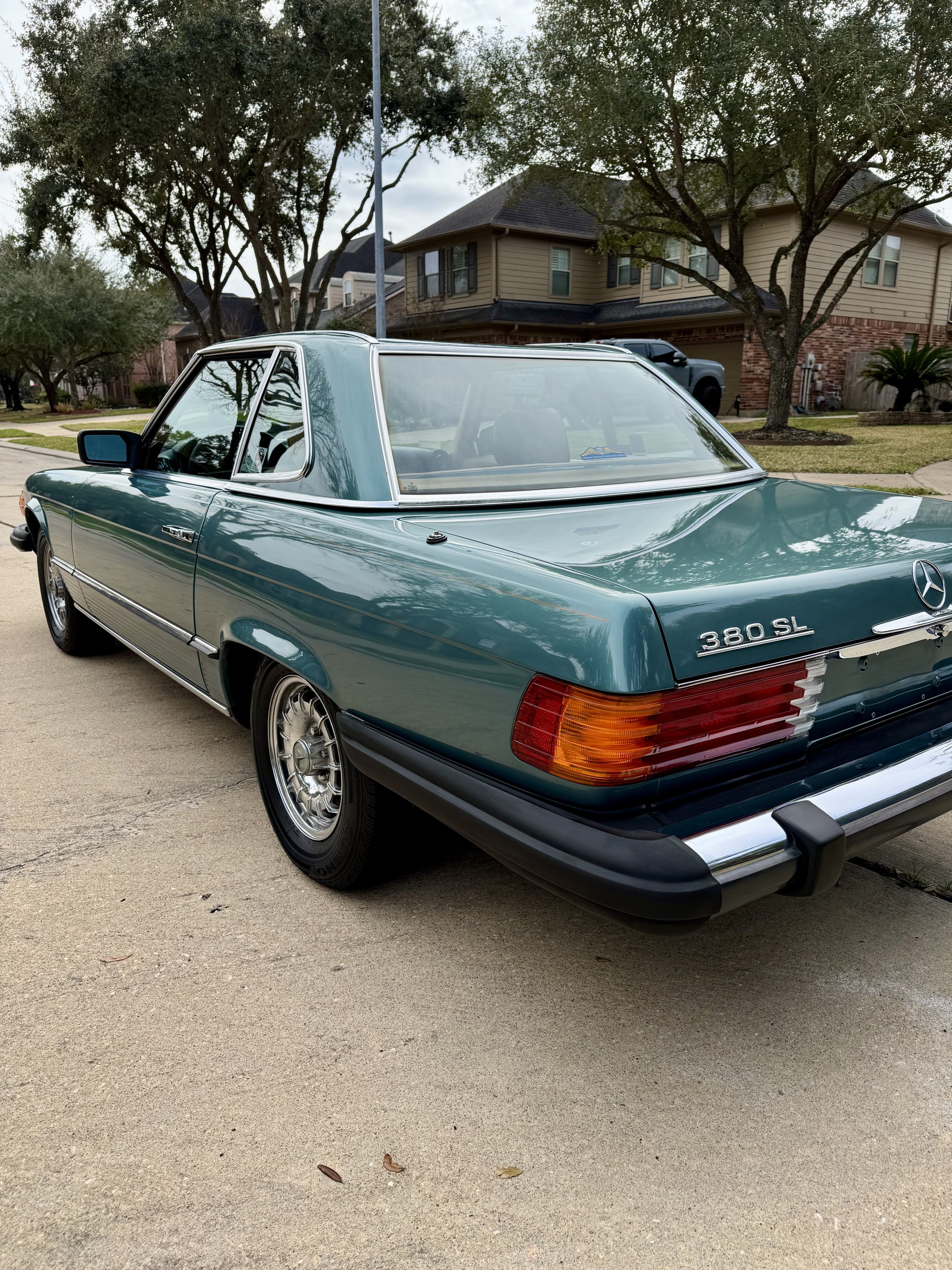 1985 Mercedes-Benz R107 380 SL after getting Ceramic Coat