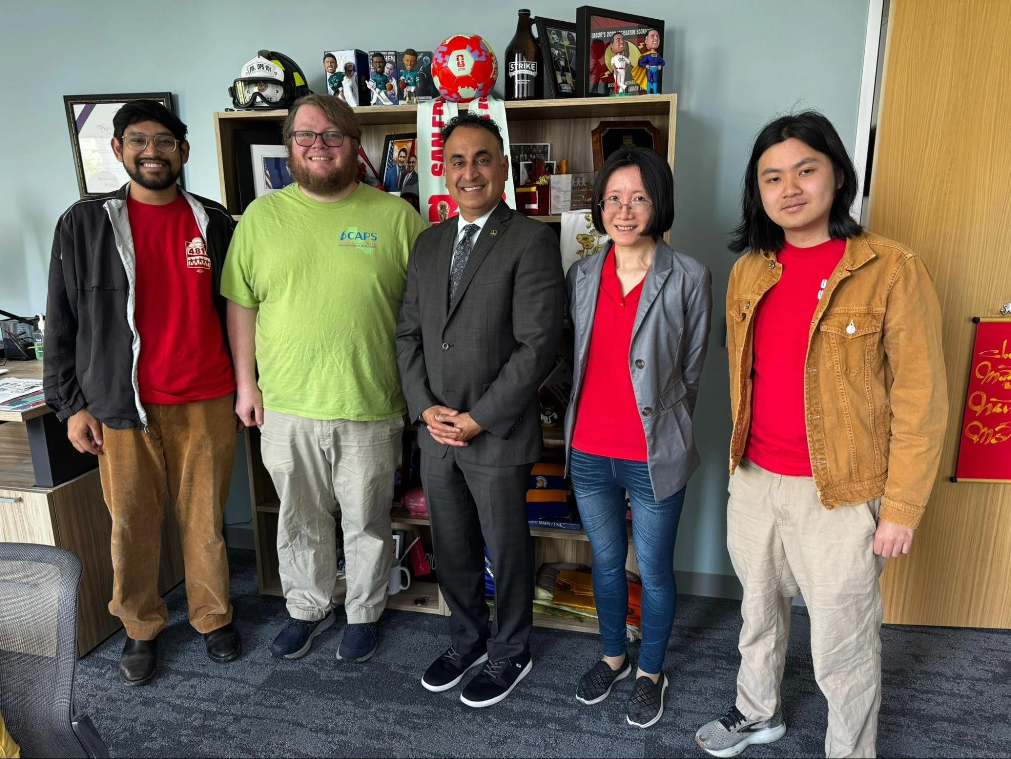 Workers from Region 6 meet with lawmakers in Sacramento