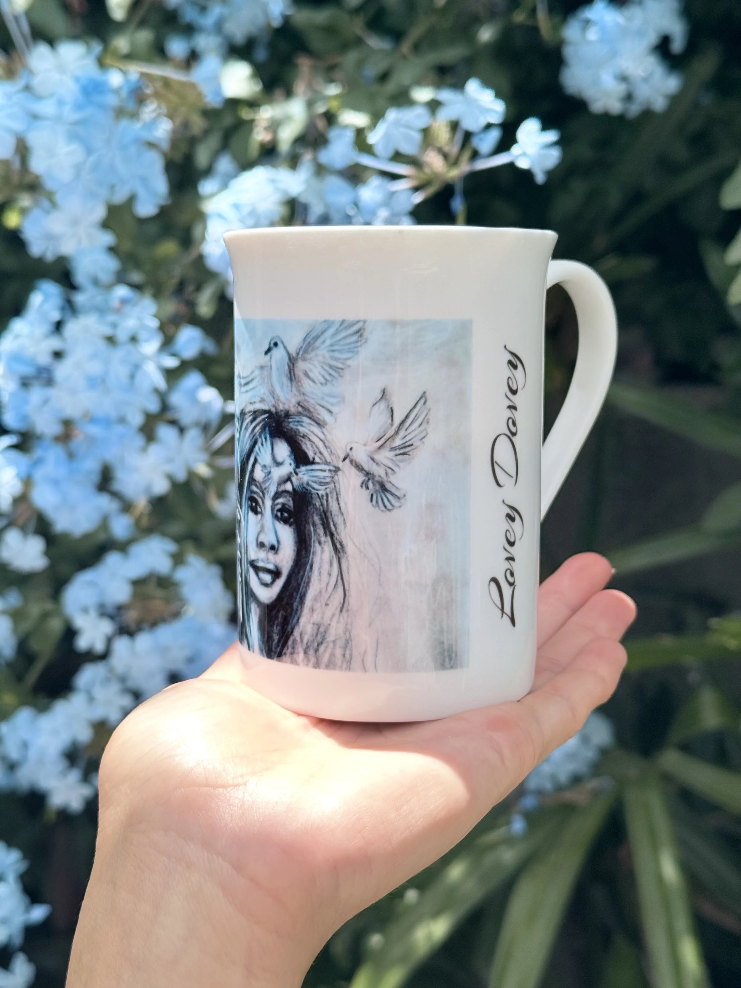 Lovey Dovey 10oz Porcelain Mug