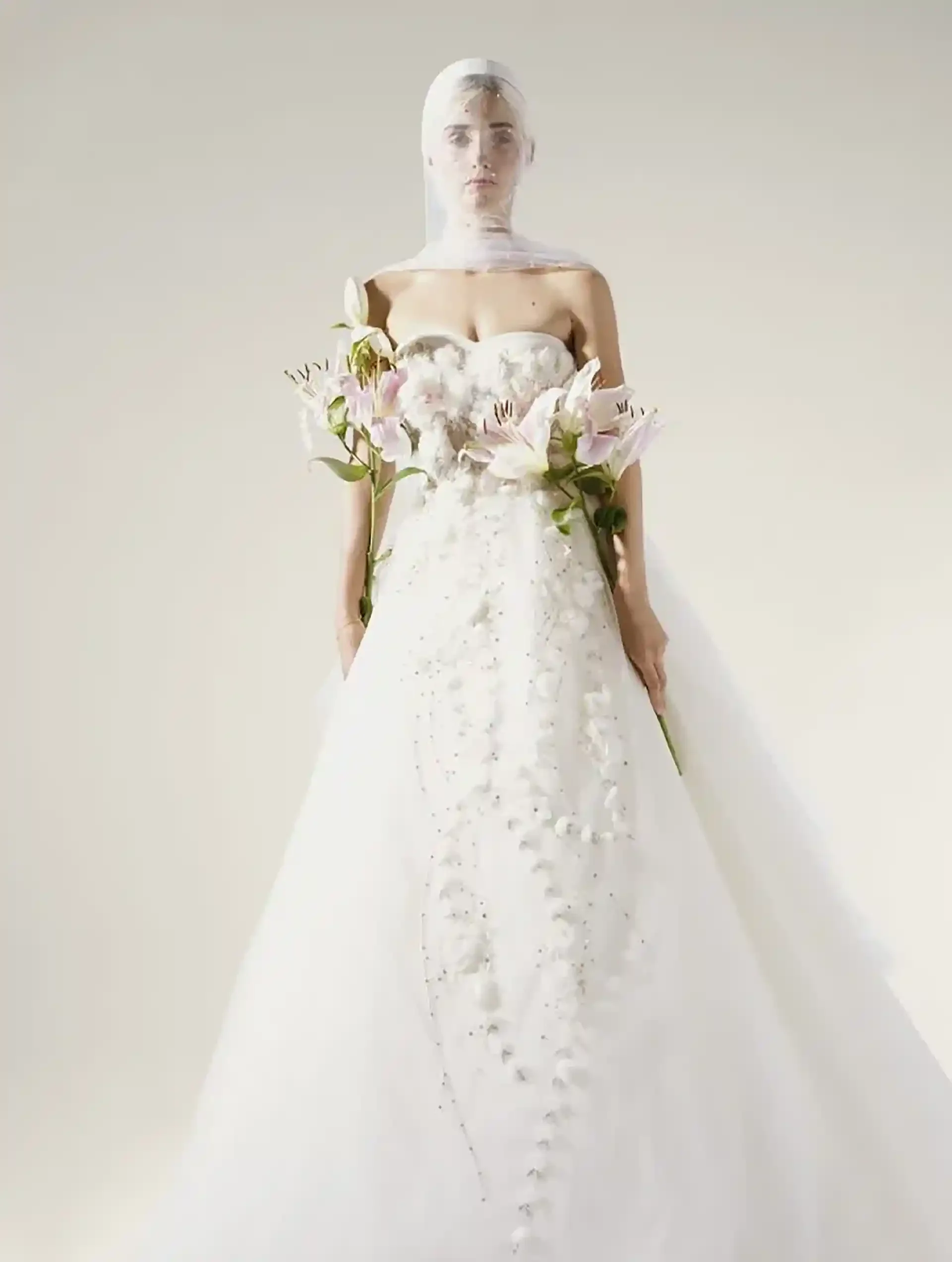 Avra 
by Yolancris Bridal
EU Size 40