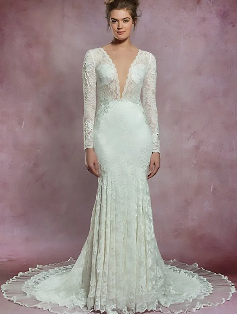 Style 2501
by Olvi’s Bridal
Size 4