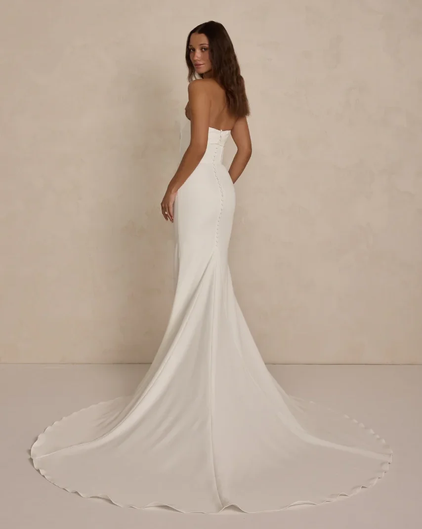 cruz-wedding-dress-MWL-bride-made-with-love-bridal-full-back-view.webp
