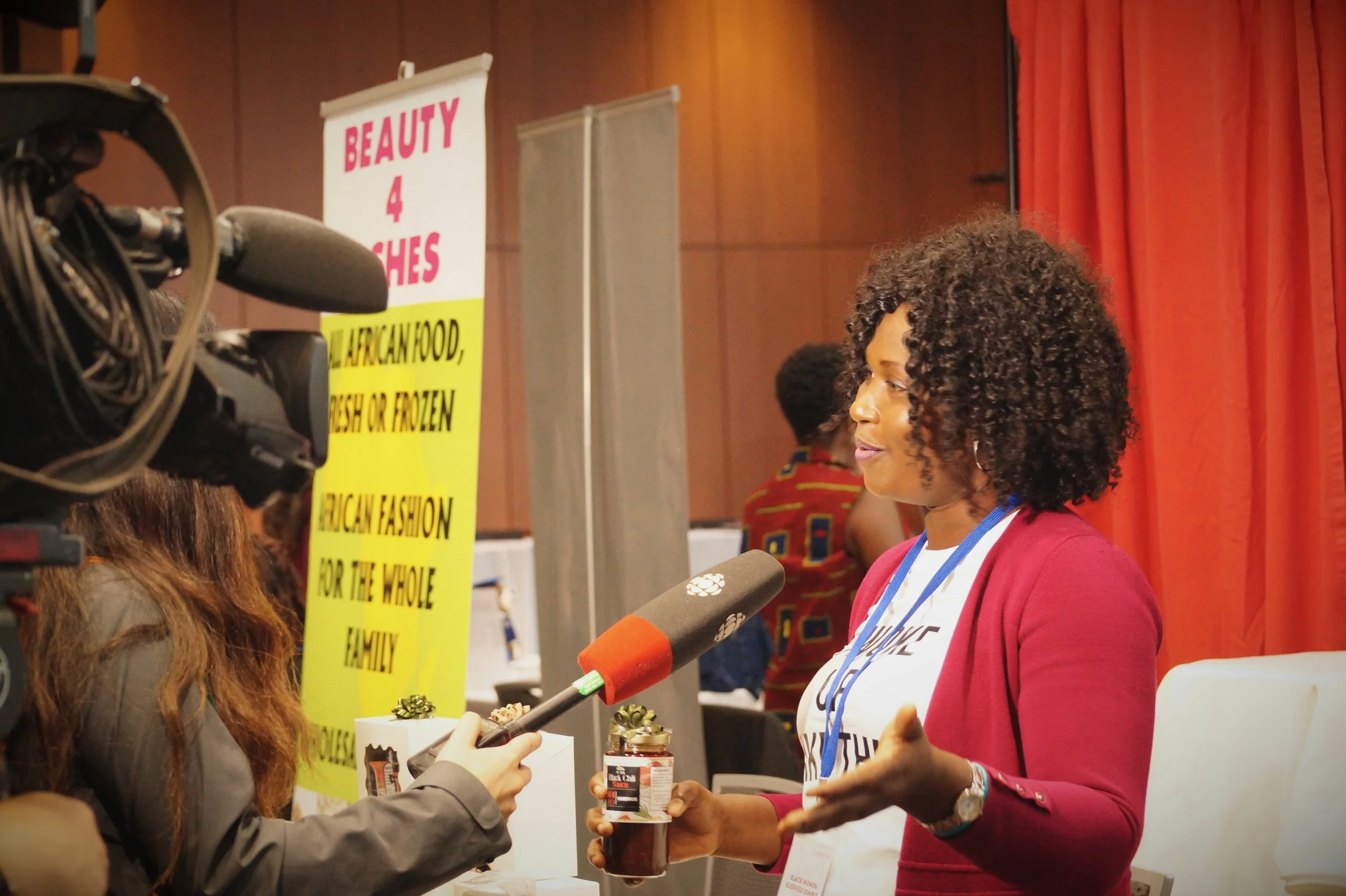 3 Ways to Make Your Nonprofit Media Pitch Stand Out (Even in a Crowded News Cycle) 