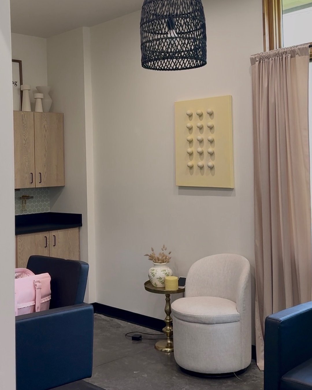 A full month of clients, conversations, and really good hair! ✨⁠
⁠
We don&rsquo;t take any of it for granted!⁠
⁠
Let&rsquo;s keep it going, and don&rsquo;t forget to book your next appointment!⁠