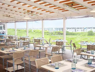 Located at the White Elephant Hotel – Harbor side dining at its best.