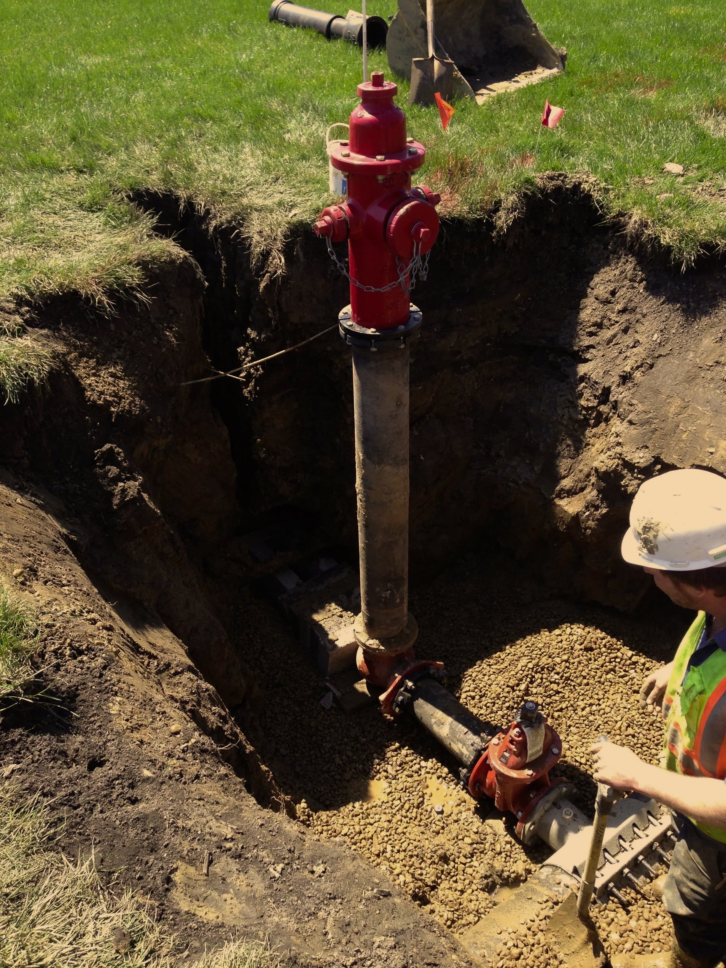 Rainbow Water Class A Fire Hydrant Contractor