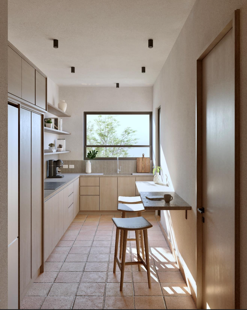 Cocina moderna con gabinetes de madera, estantes con plantas y utensilios, ventana grande con vista a árboles, barra de madera con taburetes y un desayuno con taza y libro.