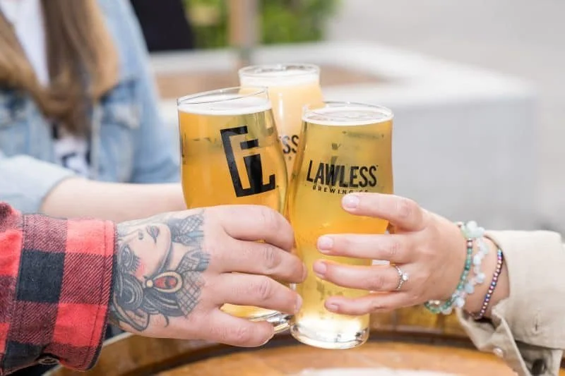 Member’s Social Hour — April