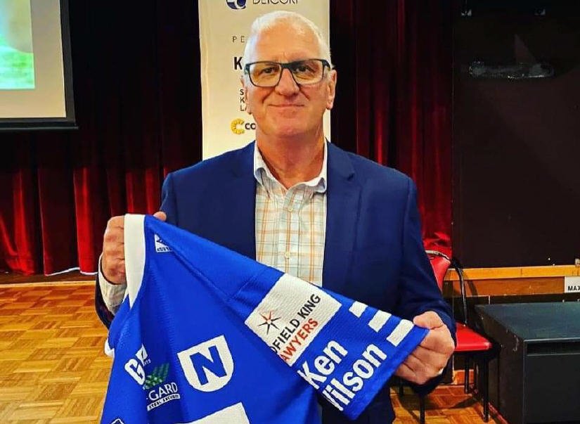 The Newtown RLFC pays a fitting farewell to the greatly-admired and respected Ken Wilson</strong>