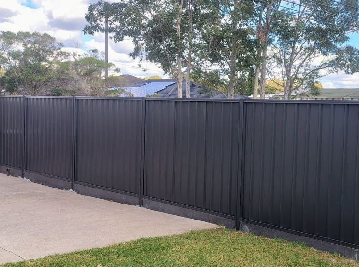colorbond-fence-installation-sydney.png