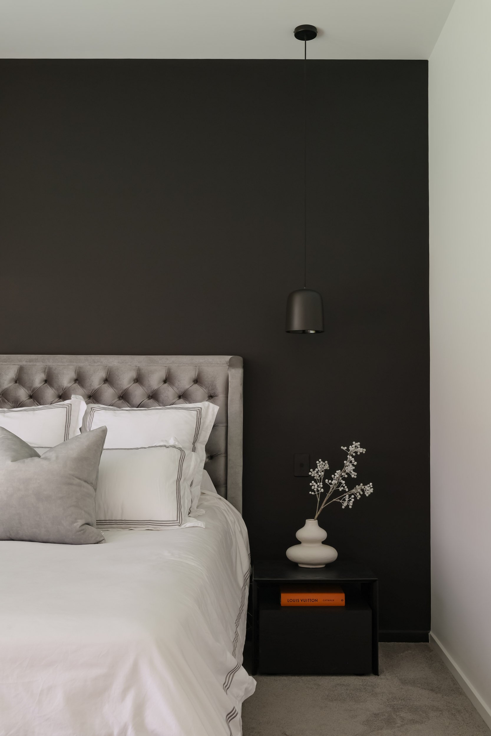  jones-co-interiors-onyx-coolum-master-bedroom-coolum-beach-yaroomba.jpg