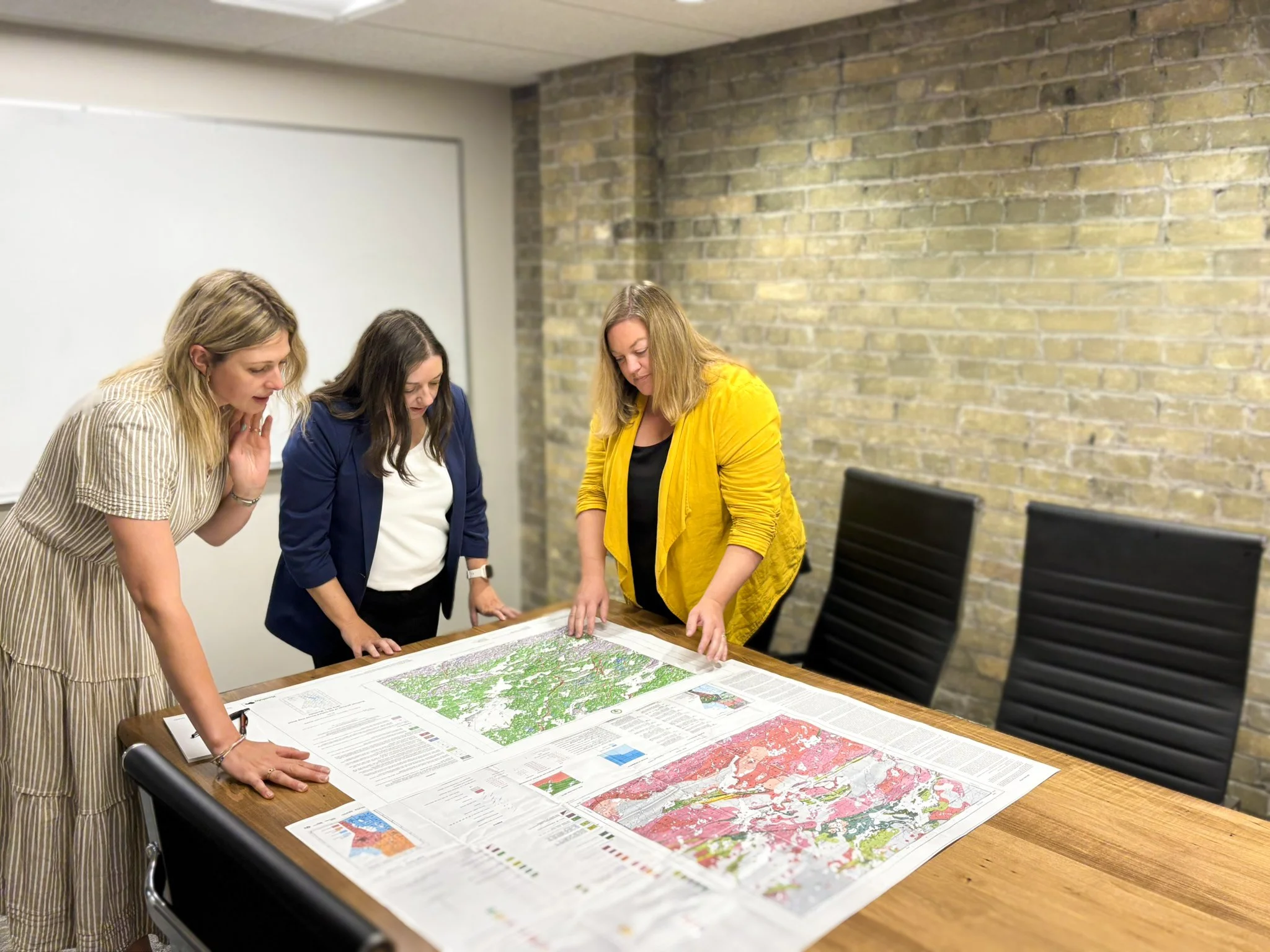 Winnipeg Seniors Office - AD JS LW (18).jpg