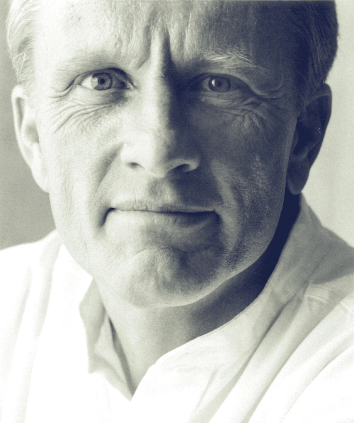 John J. Lee, Jr. (Chairman)