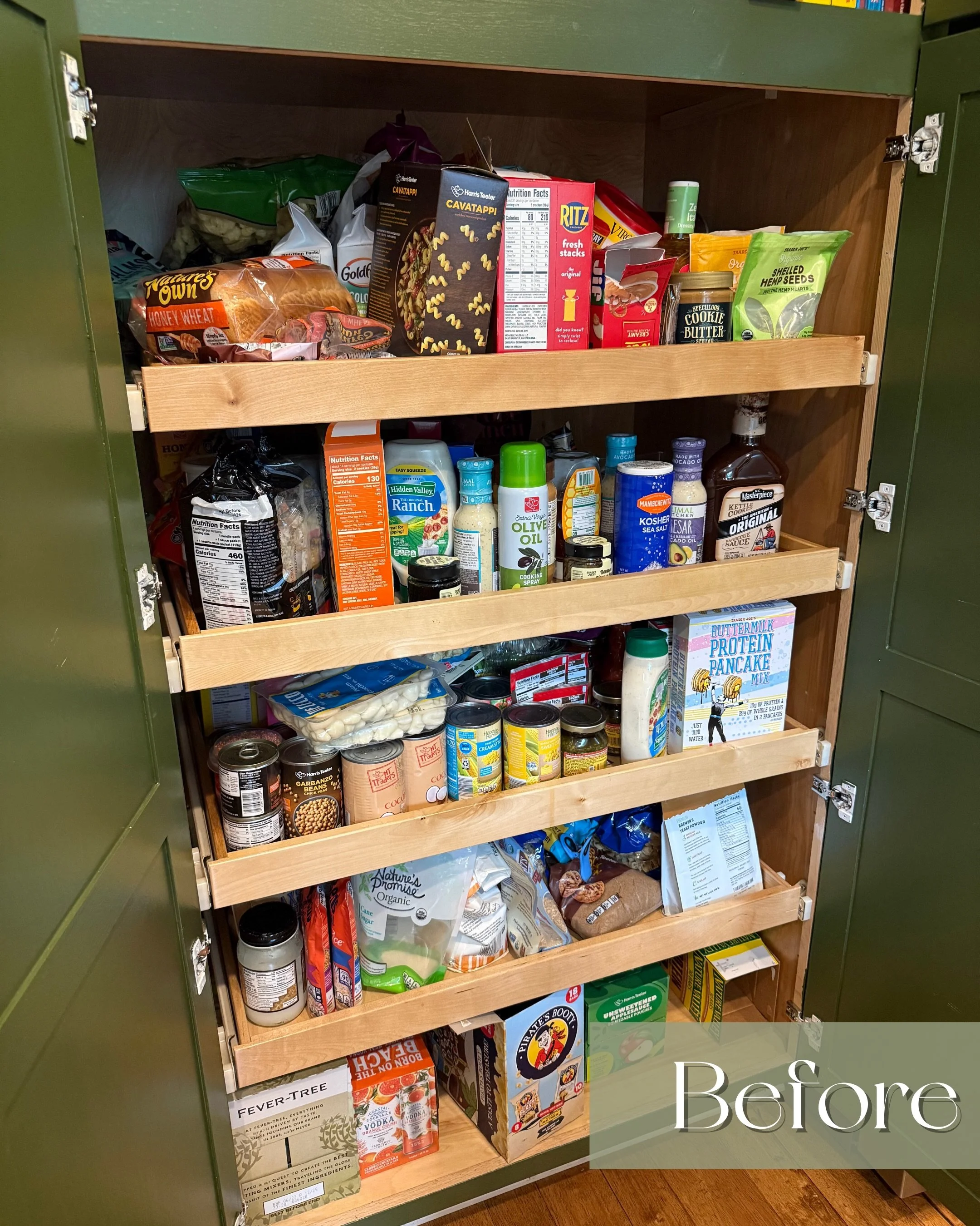 One of the best compliments from this client? ✨
&ldquo;Grocery shopping is so much easier now.&rdquo;

With clear categories and intentional zones, unloading groceries is no longer overwhelming because everything has a designated home. No more duplic
