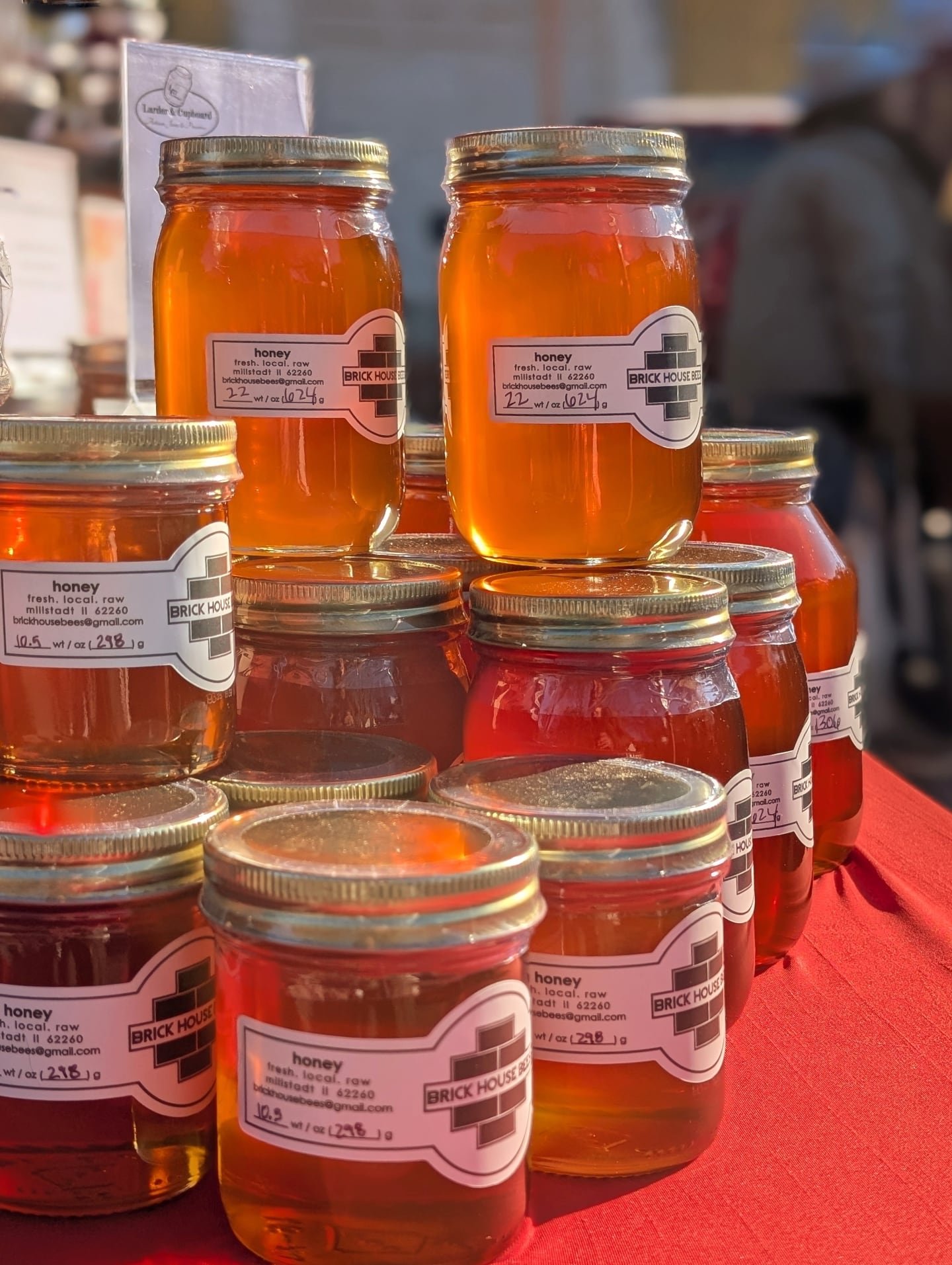 It's opening day at @tgfarmersmarket! Come see us at @larder_cupboard where you can find our honey and all of Cindy's delicious homemade jams, jellies, seasonal treats and much more! From 8-12:30 rain or shine! 
🌦️🌈🌸🌷🏵️🐝