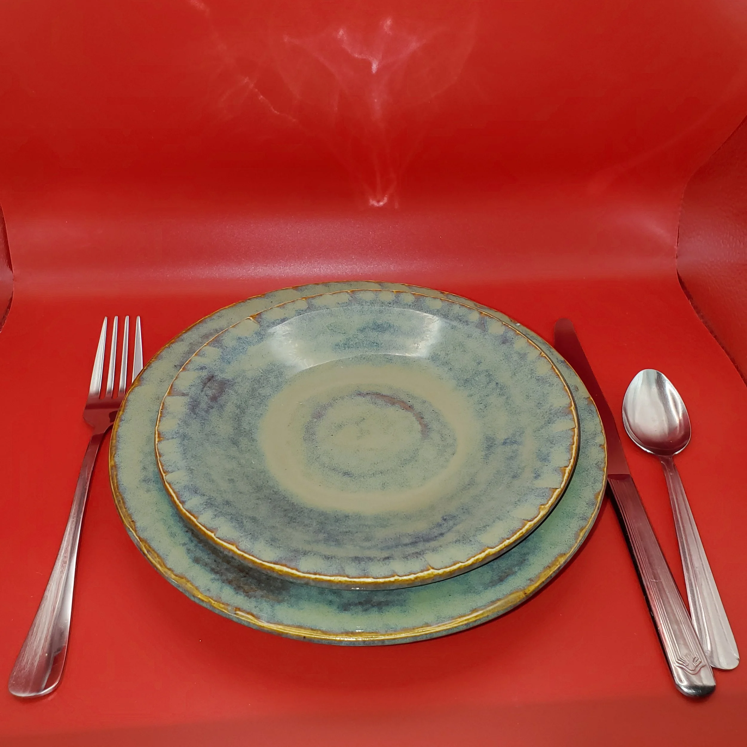 Green and gold plate