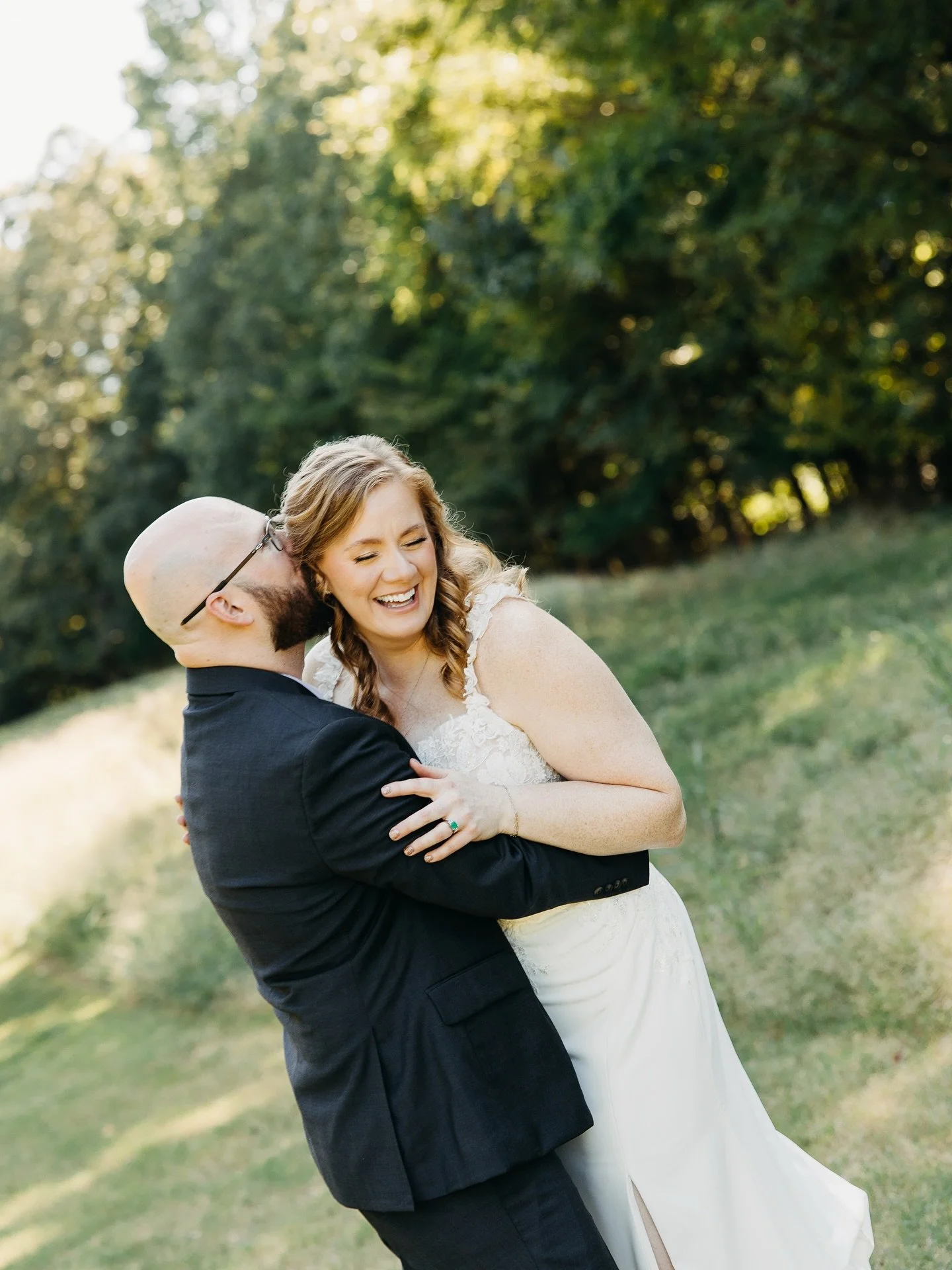 Finishing touches on the Morris wedding this week happy 1 month of marriage 🤍 

Venue: @orionhillevents 
Photography: @alyssajeanesphotography 
Floral: @pughsweddingsandevents 
Makeup: @thatmuakayleigh 
Hair: @la.x.beauty.llc