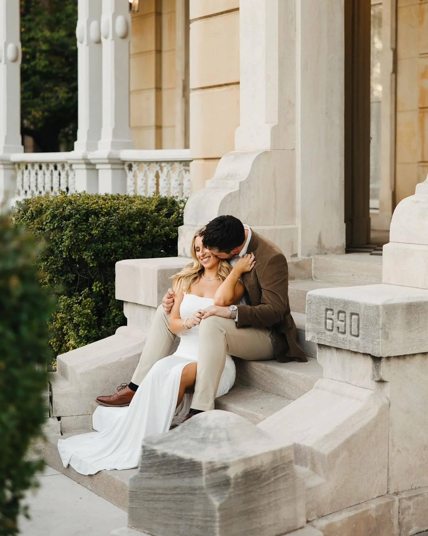 Downtown felt a little more magical with Hannah &amp; Ben. A night full of elegance, laughter, and a love that felt straight out of a movie scene 🤎