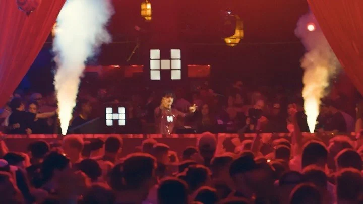 Hoje a @DIRTYBIRDrecords pousa em SP e eu chego junto com uma novidade: meu EP &ldquo;Da Beat&rdquo; acaba de sair pelo selo, segundo release com esse crew que admiro demais. Nos vemos na pista do Crema. 🖤
Link na bio e nos stories pra ouvir.

@DIRT