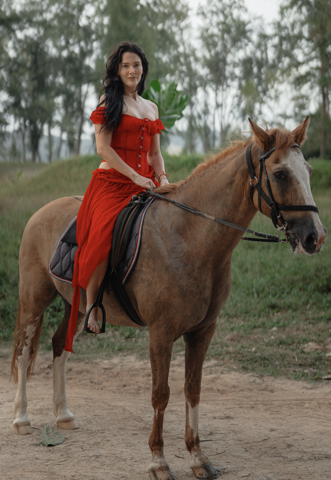 solo photoshoot phuket horse photography