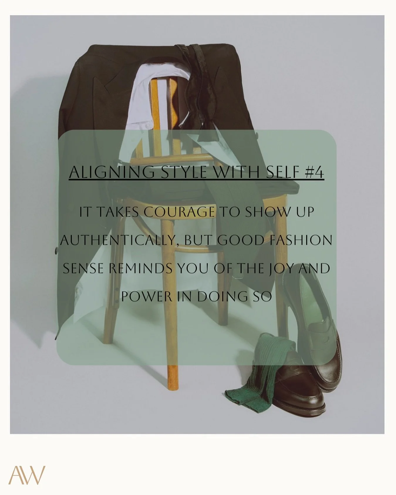 Style and authenticity 😮&zwj;💨🤤

Pic from sihoyle-pinterest 
#fashion #ootd #sydneystylist #luxurystylist #alanawawstylist