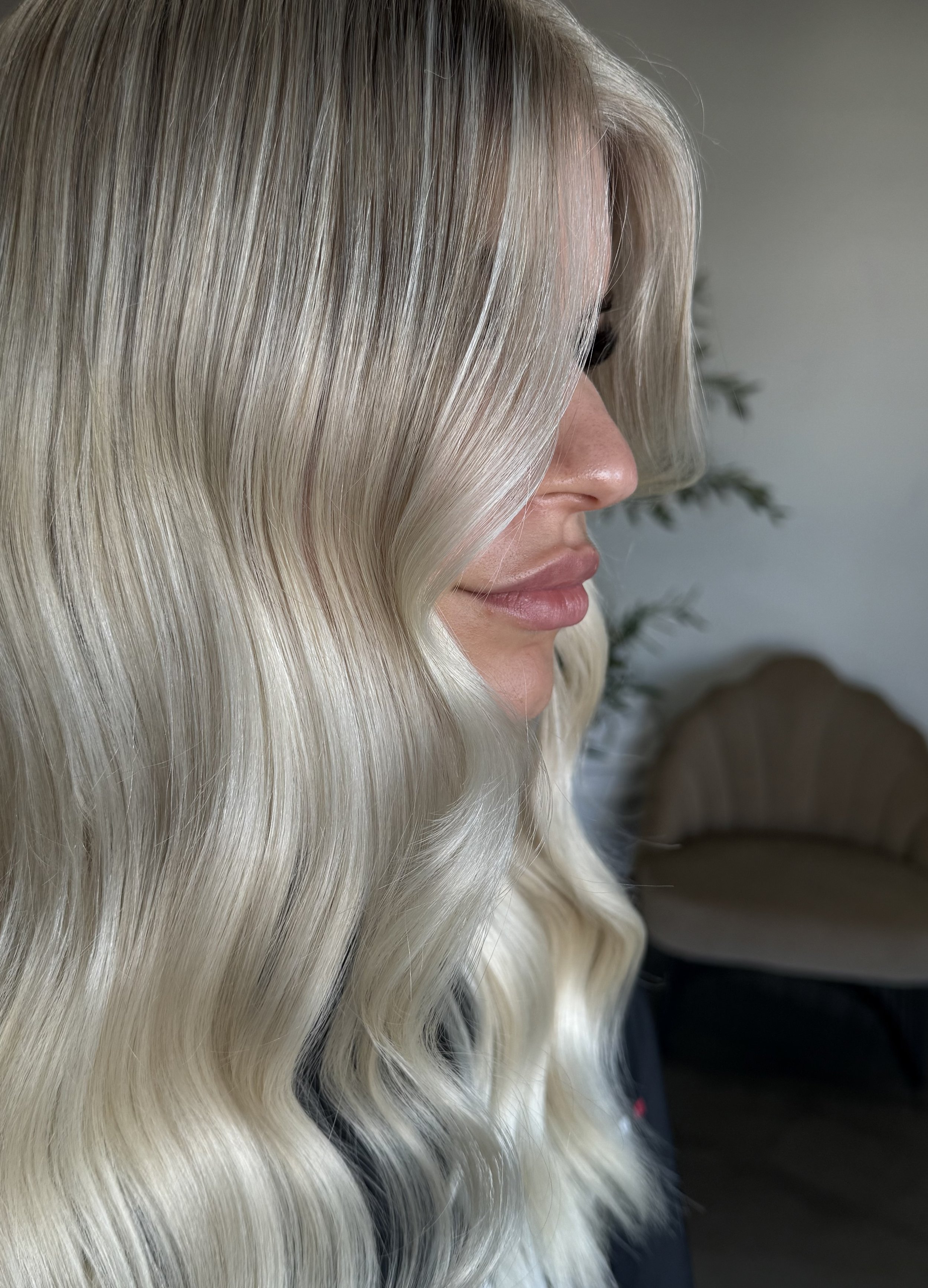 Aesthetic blonde post .jpg