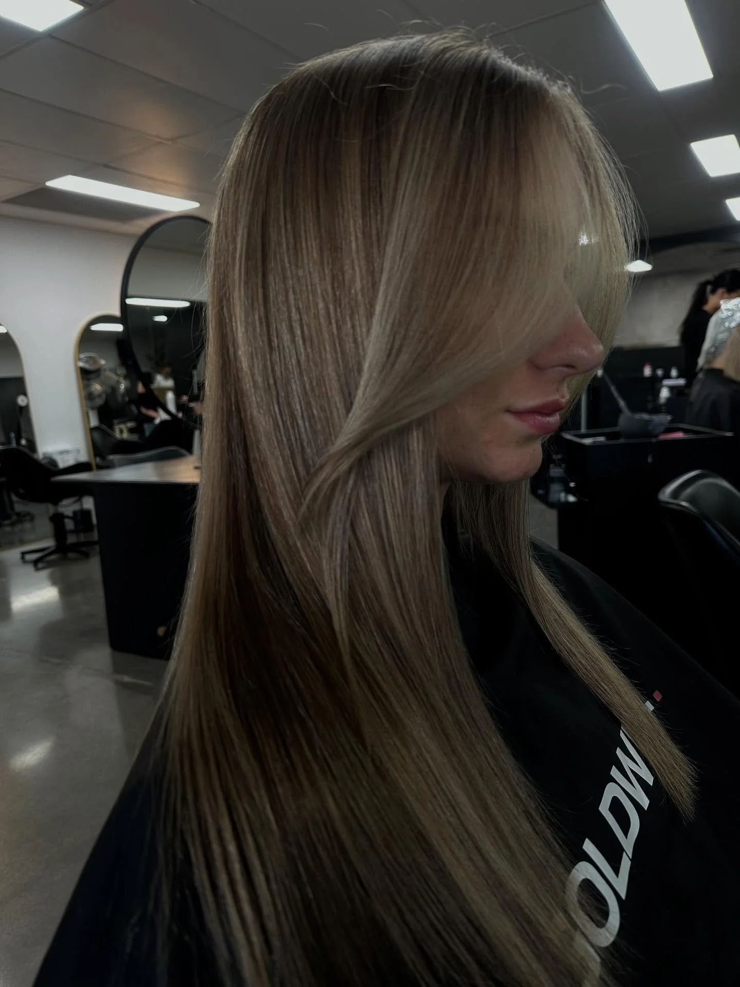 Not your average lived in; a super soft seamless lived in ✨ 

You don&rsquo;t need to compromise on your colour to suit your lifestyle. Low maintenance never looked so good, by our lived in queen @hairbycourtney_intuition. 

Is this your next hair tr