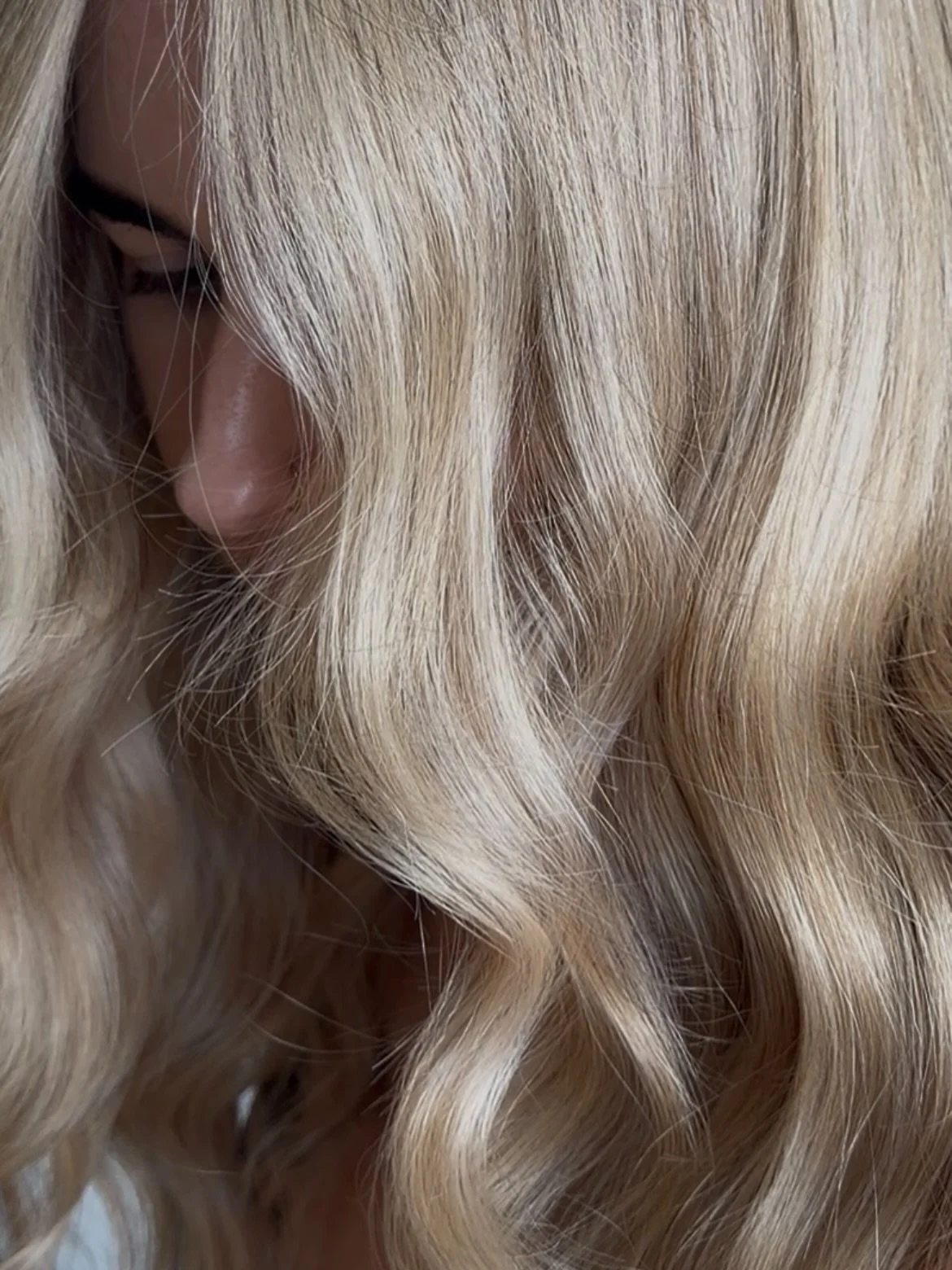 @hairbycrystal_intuition back like she never left 🤏🏽✨ 

Effortless, seamless and completely tailored for YOU.
It&rsquo;s your turn next. Future you will thank you. 🤍intuitionhair.com.au 📲