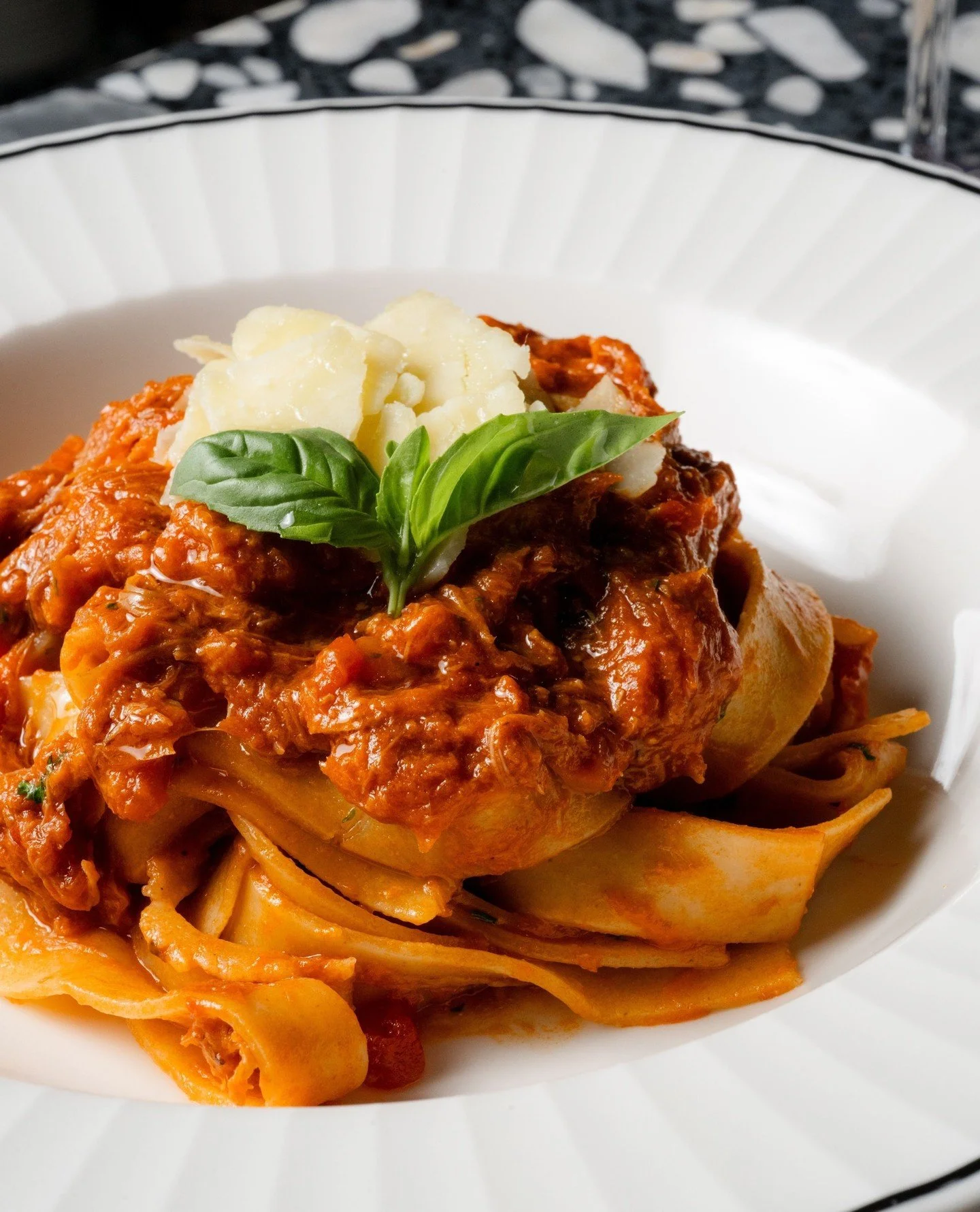 Confit Duck Ragu Pappardelle - slow-cooked duck leg in a rich red wine and tomato sugo, finished with shaved Parmesan. Available on both our lunch & dinner menus.
Tap the link in our bio to make a booking.
#OttiesMelbourne #DuckRagu #Pappar