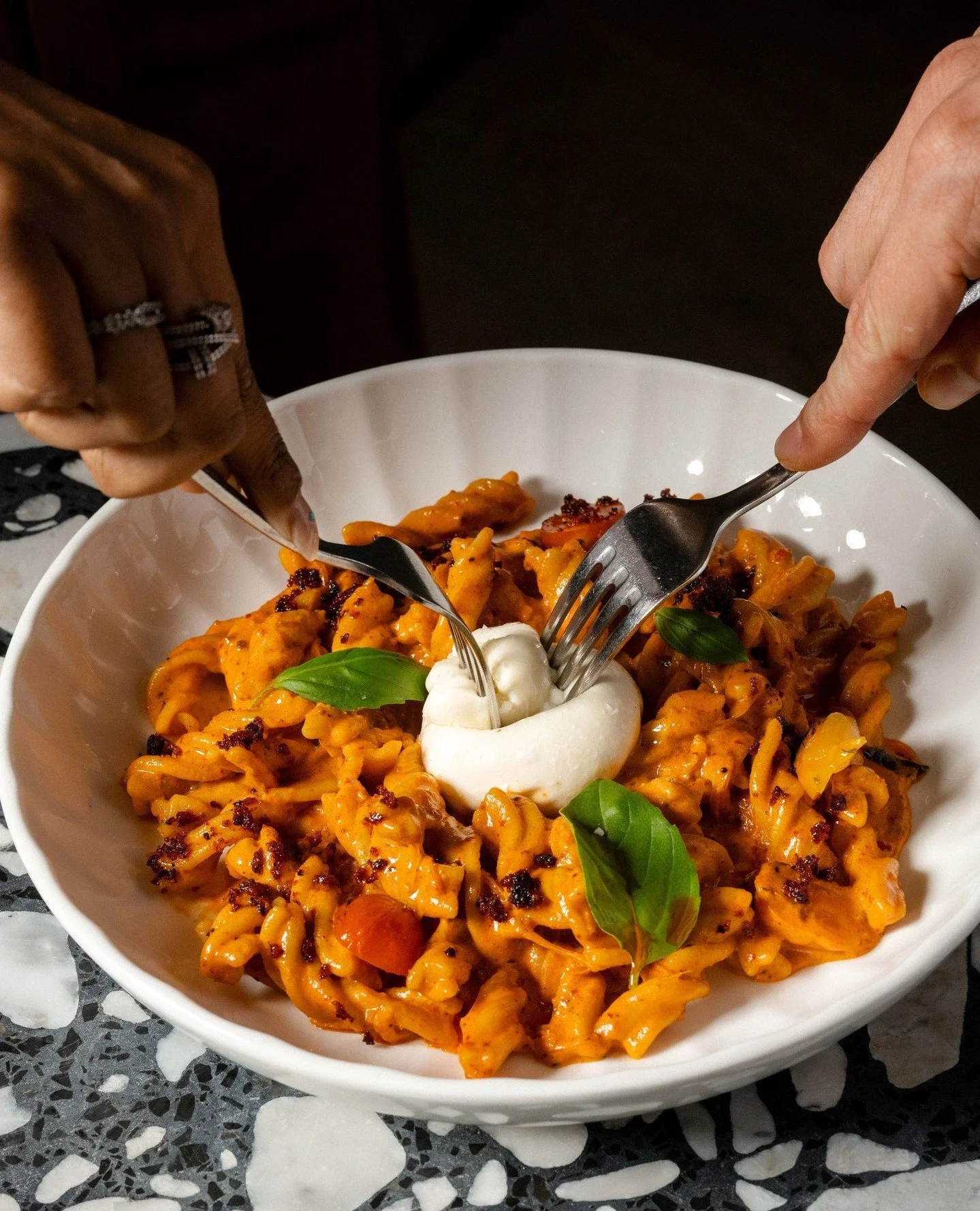 &rsquo;Nduja fusilli with baby burrata, tomato sugo and charred cherry tomatoes. Rich, spicy and balanced with creamy burrata.⁠
⁠
@crowneplazamelbourne⁠
⁠
#Otties #Nduja #PastaLovers #ItalianInspired #MelbourneDining #MelbourneCBD #VegetarianMelbourn