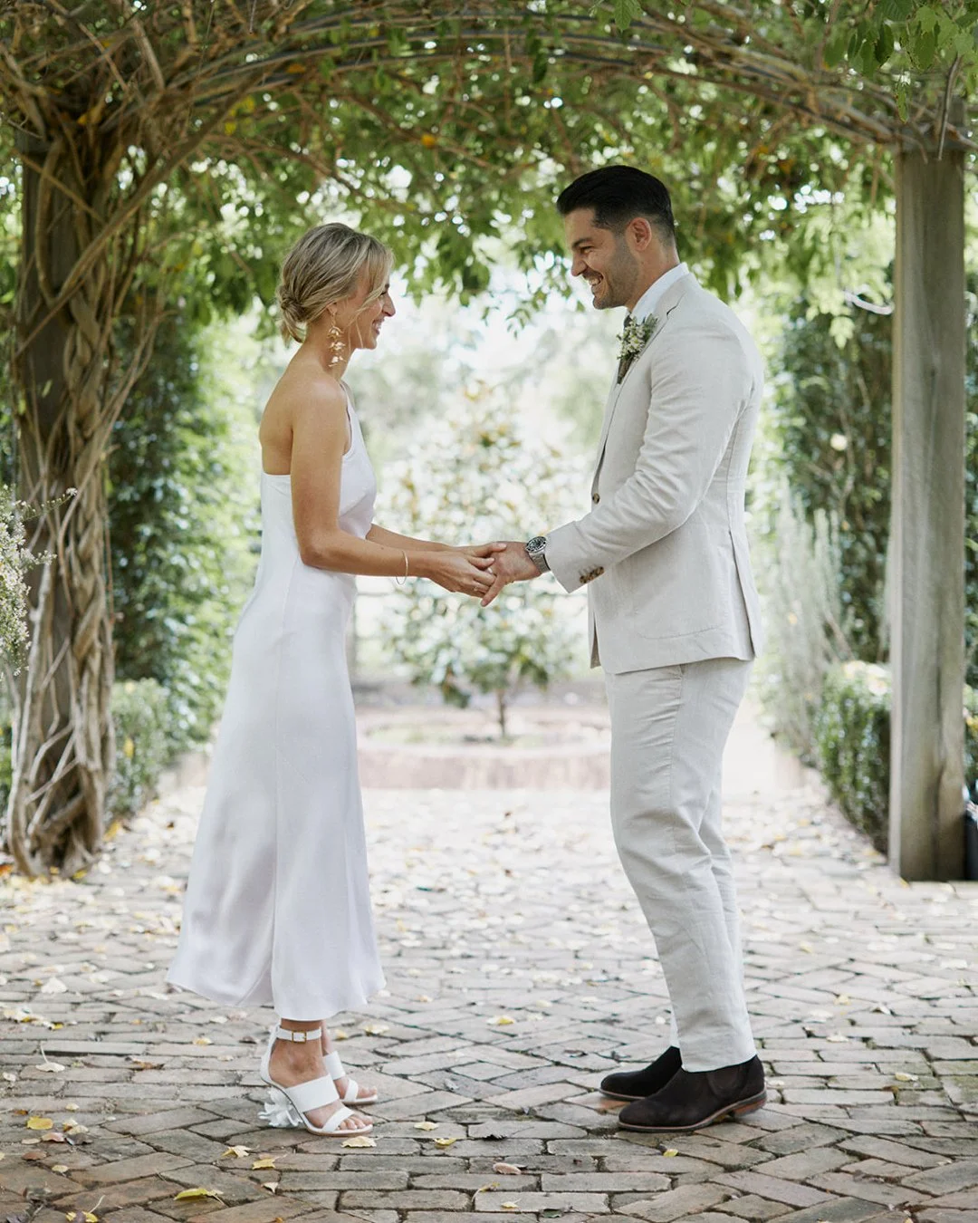Part of the joy of updating my website was getting to revisit some of the previous weddings I've been a part of, like this one from 2022 with Kate and Dean. Such a beautiful couple, I loved her dress! Held @worrowing in Jervis Bay and these beautiful