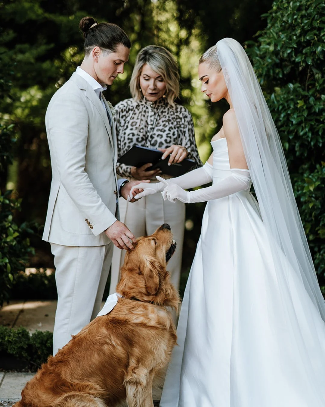 I love it when a furry friend gets to take part in a wedding ceremony! Everyone is welcome to celebrate your special day in whatever way you&rsquo;d like.⁠
⁠
This was Demi &amp; Angus&rsquo; wedding at @jaspersberrywedding shot by @translucentphotogr