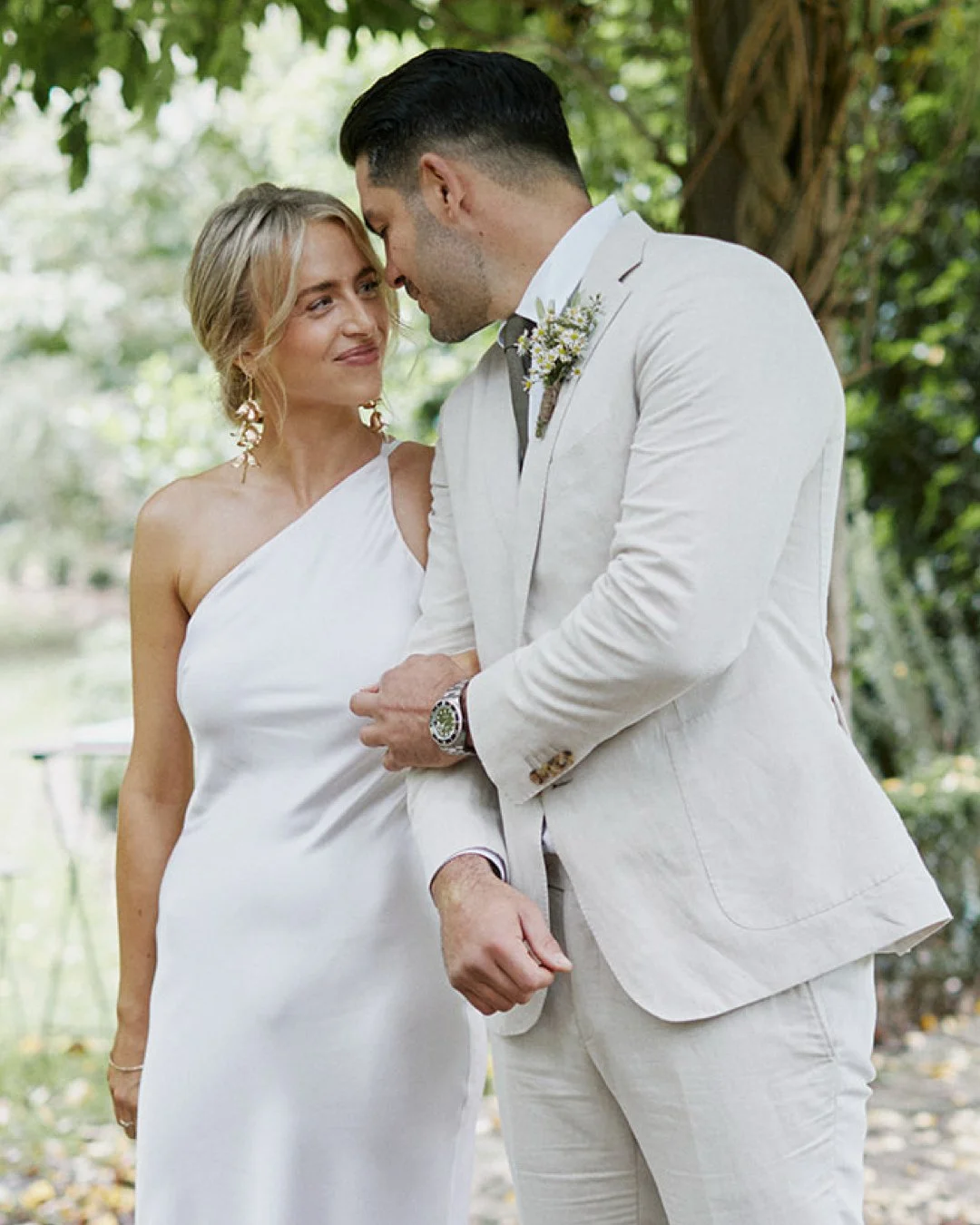 I was so touched to receive this note from one of my couples: &ldquo;During the ceremony, Lisa provides moments for candid opportunities, which helps to reduce any nerves the couple has.&rdquo; I want to make sure there&rsquo;s time for you to sit in