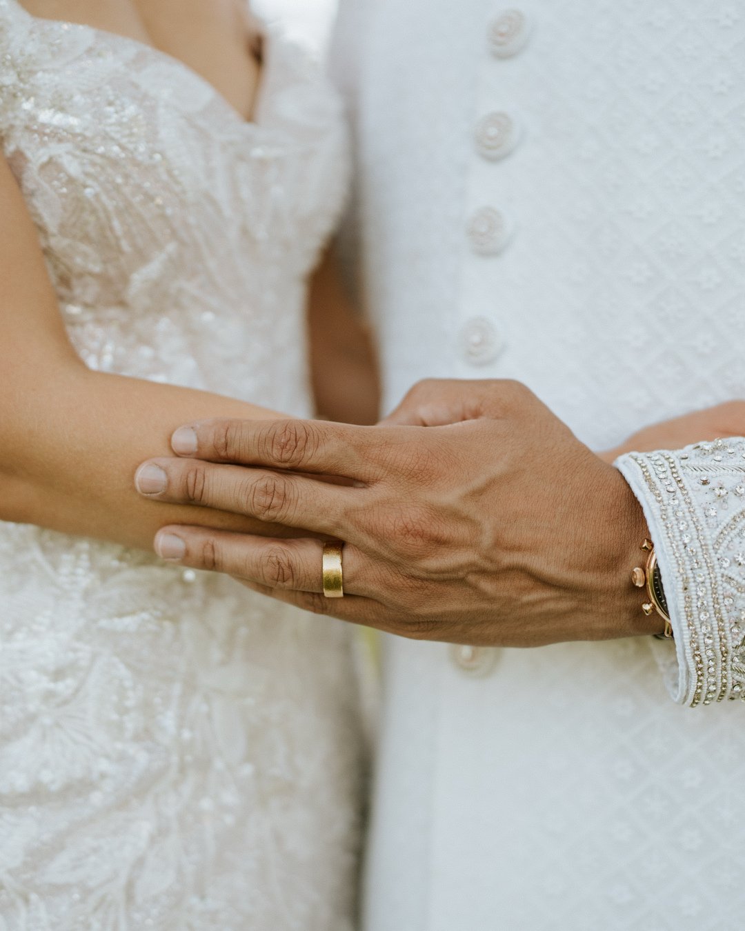 A stolen moment after Laura and Matt&rsquo;s wedding. I adored Matt&rsquo;s beautiful outfit!⁠
⁠
Photographer: @alanataylorphotography