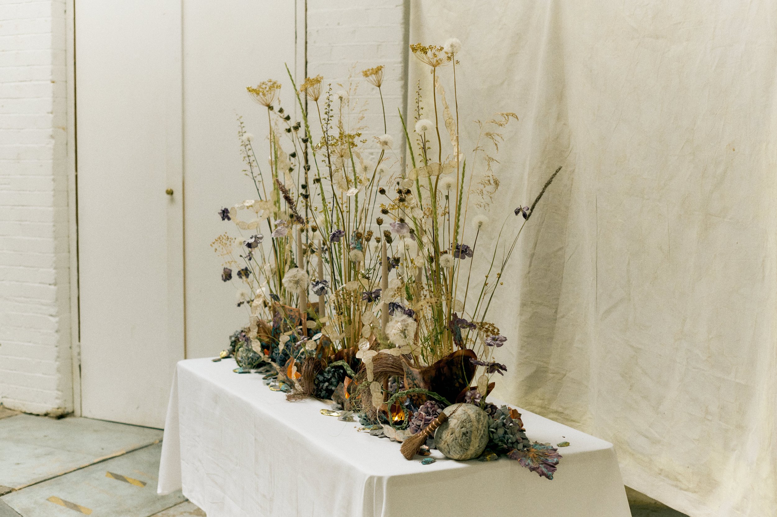 261801_FLOWERSONTHEEDGE_TILLYWACE_1380.jpg