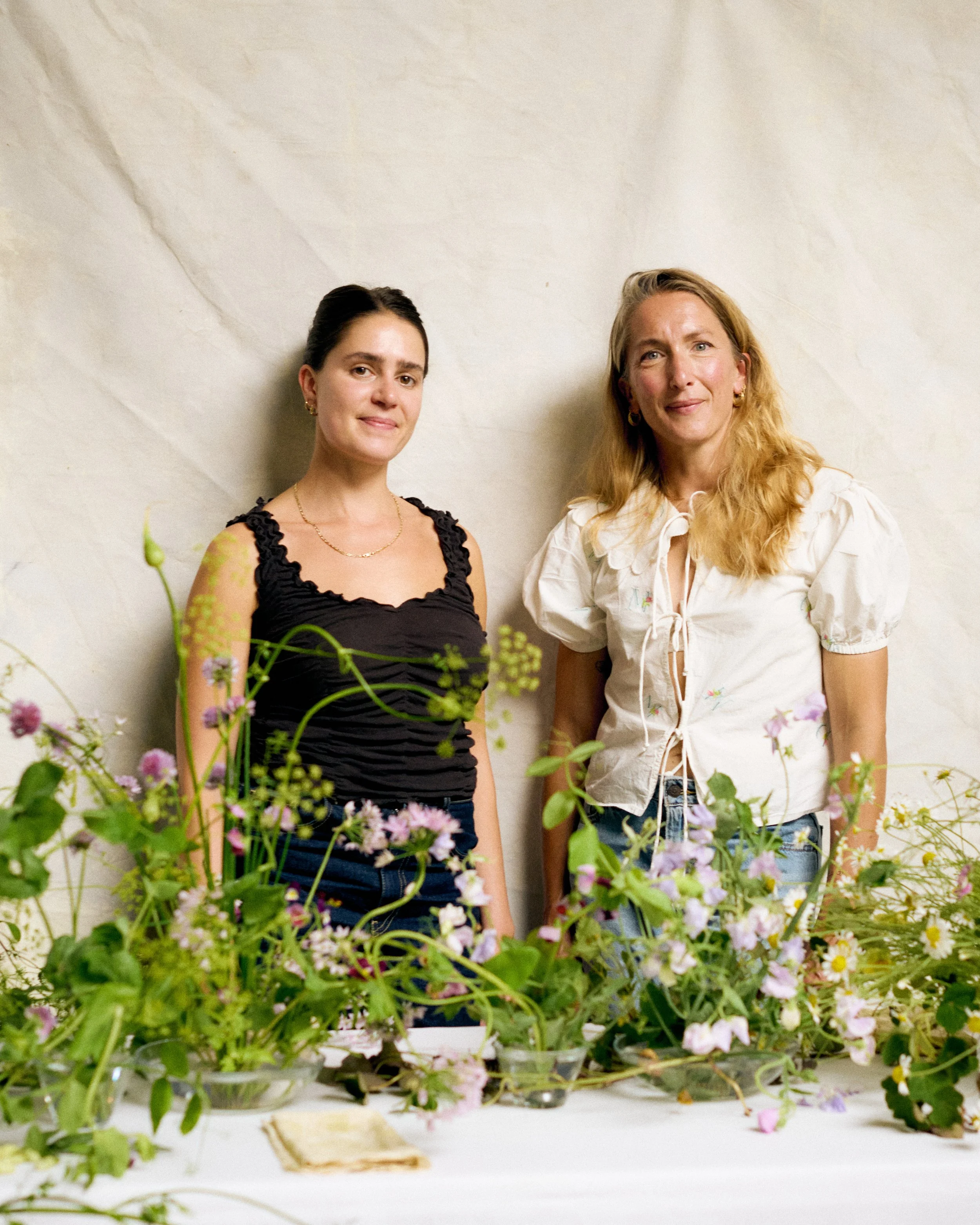 261801_FLOWERSONTHEEDGE_TILLYWACE_1246.jpg