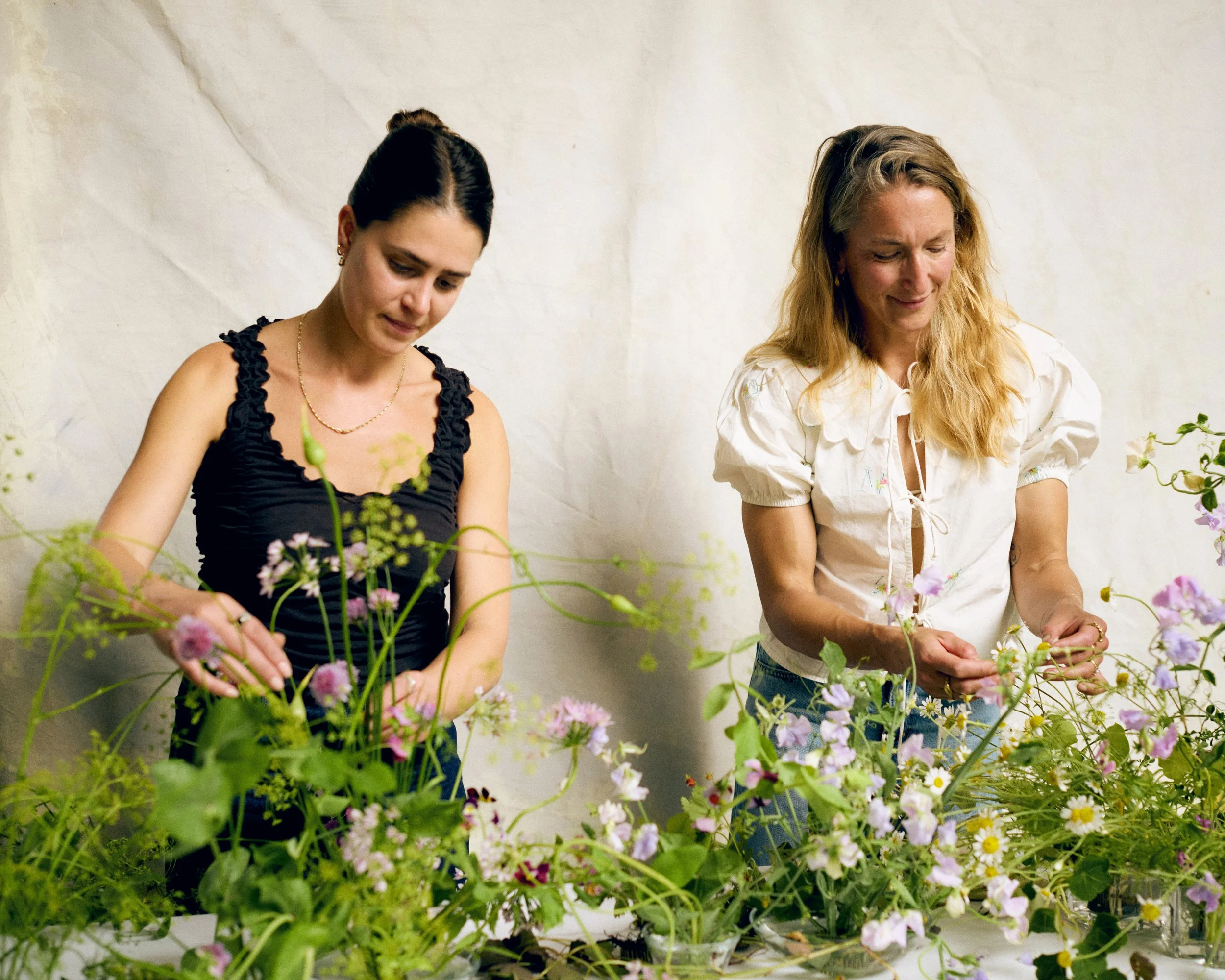 261801_FLOWERSONTHEEDGE_TILLYWACE_1249.jpg