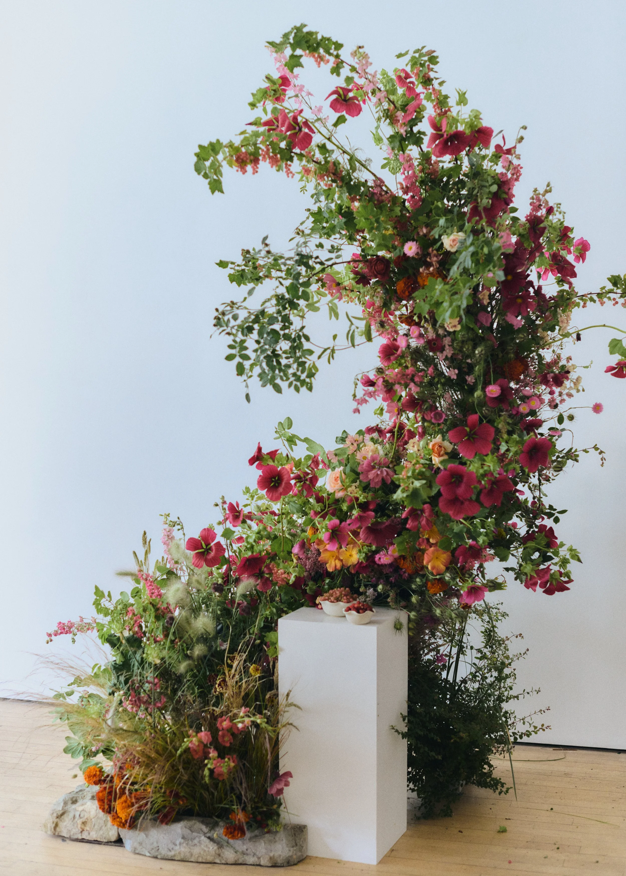 Copy of 259619_FlowersOnTheEdge_0779.jpg