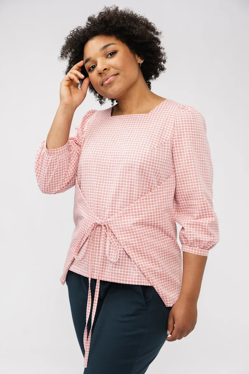 Lilja-blouse-front_800x1200.webp