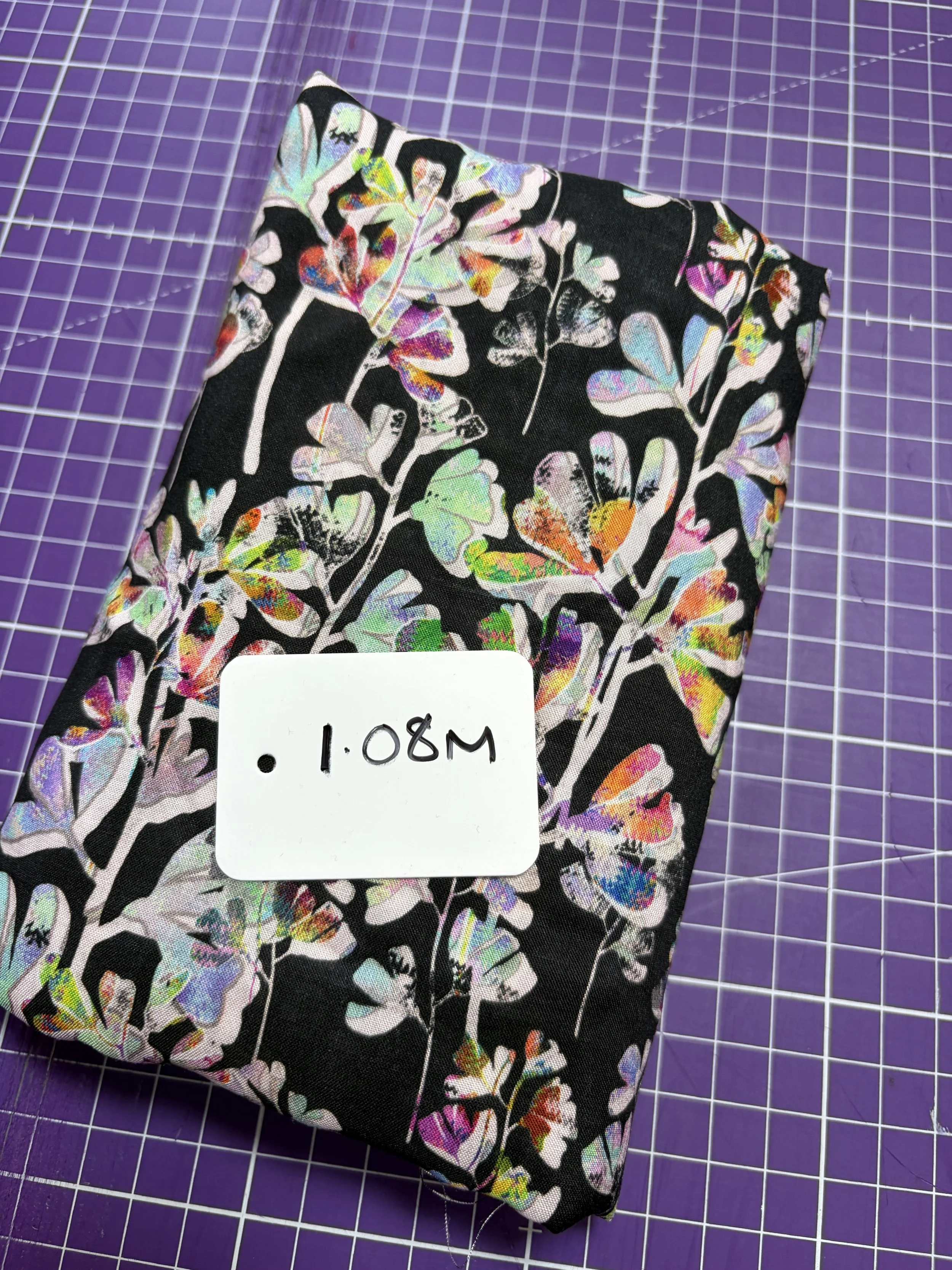 1.08m Flowers - Little Johnny Viscose Lawn