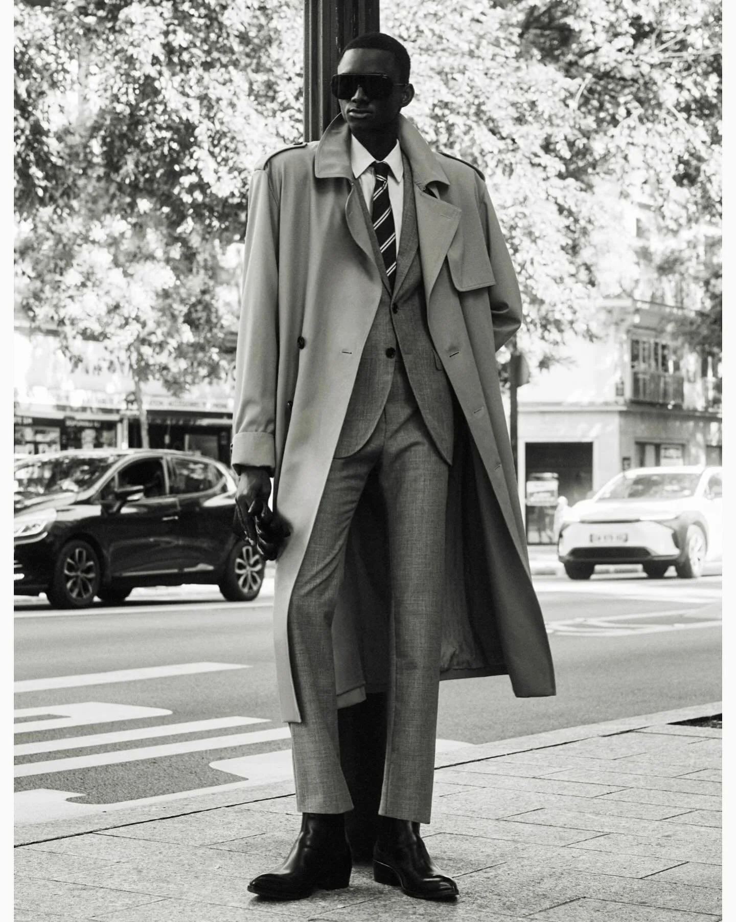 Ingo Nahrwold ( @ingo_nahrwold ) Art Direction &amp; Styling for @behindtheblinds 

Photo: @jonashuckstorf @lalalandartists 
Hair: @delphine_bonnet @callisteagency 
Make-up: @stevencanavanbeauty @callisteagency 
Model: @_abdoul_traore @bananasmodels