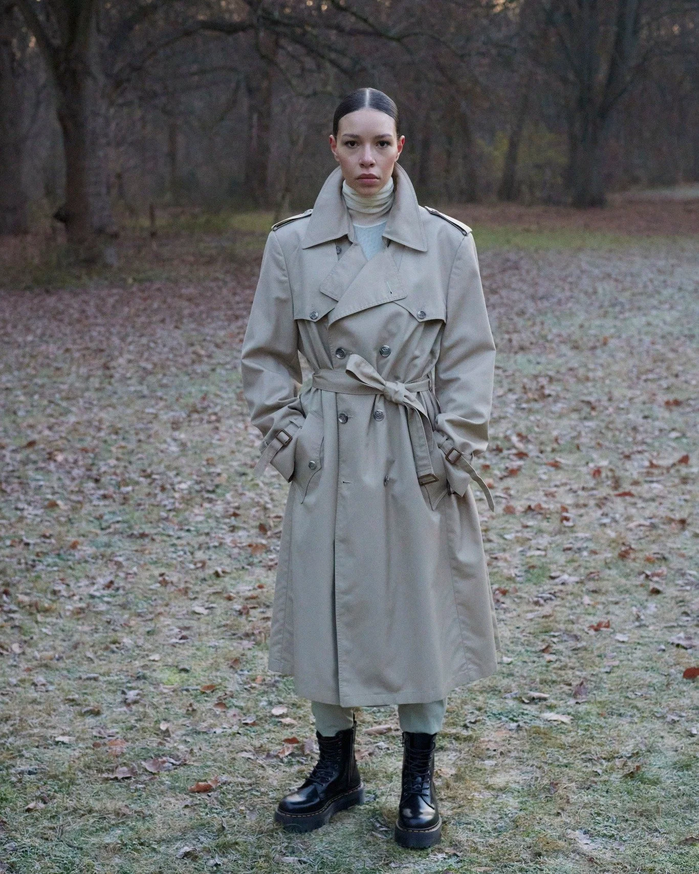 Noah K&auml;chelin (@noah.kaechelin ) ART DIRECTION &amp; STYLING for @drmartensofficial !

Photo: @quirin.siegert 
Styling/Artdirection: @noah.kaechelin 
HMUP: @fabienne_hoppe 
Styling Assistant: @laurahanns 
Model: @shakira.wagner @modelwerk 

#art