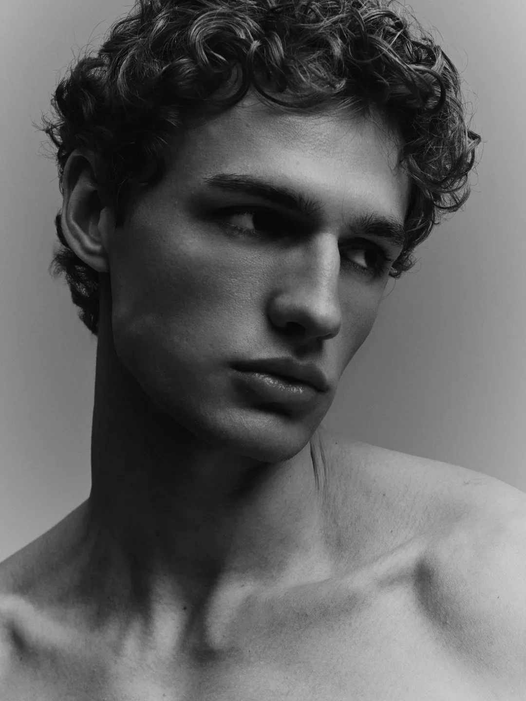 -Ondrej-@ondrej_mokosPhoto- @julianfreybergphotographyStyling- @mg_mariagornyH+M- by meUsing @g (2).webp
