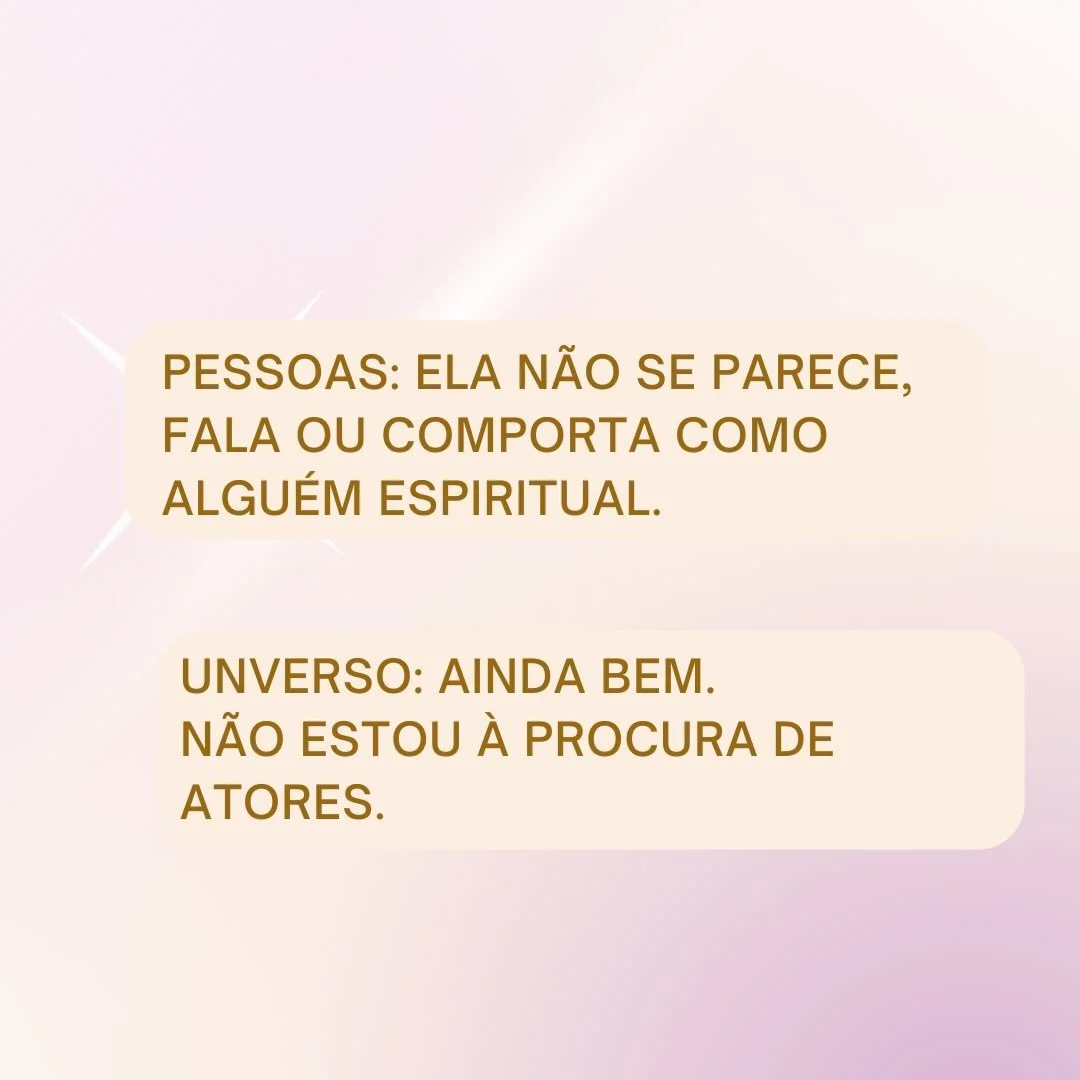 Um reconhecimento a todas as pessoas que vejo diariamente nesta busca: mulheres e homens que olham para l&aacute; das suas camadas e muros internos e que procuram a sua inteireza. 💚
Eu vejo-vos.