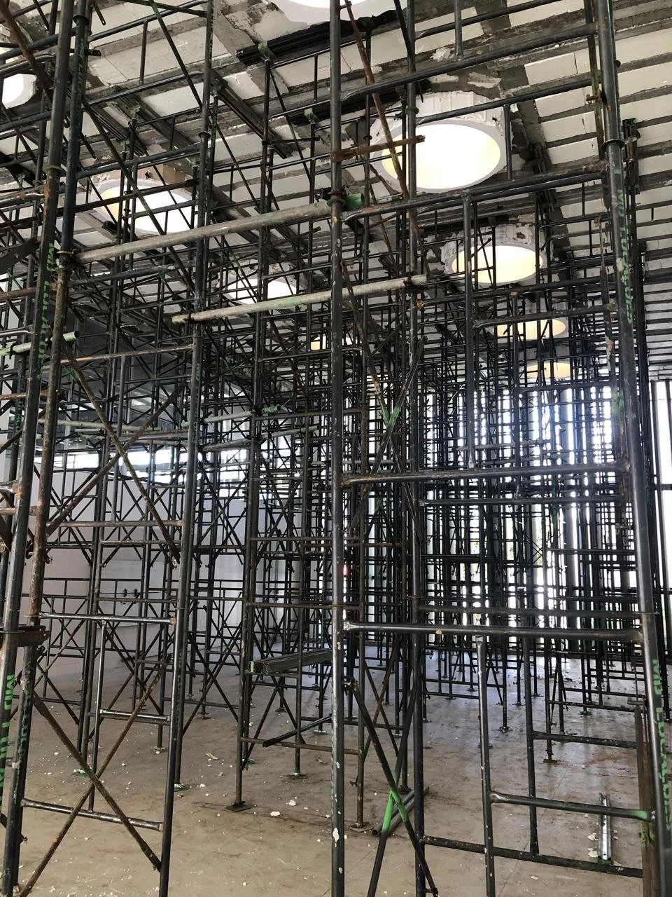 Painel de Escoramento: Locação, mobilização e projeto com segurança e agilidade