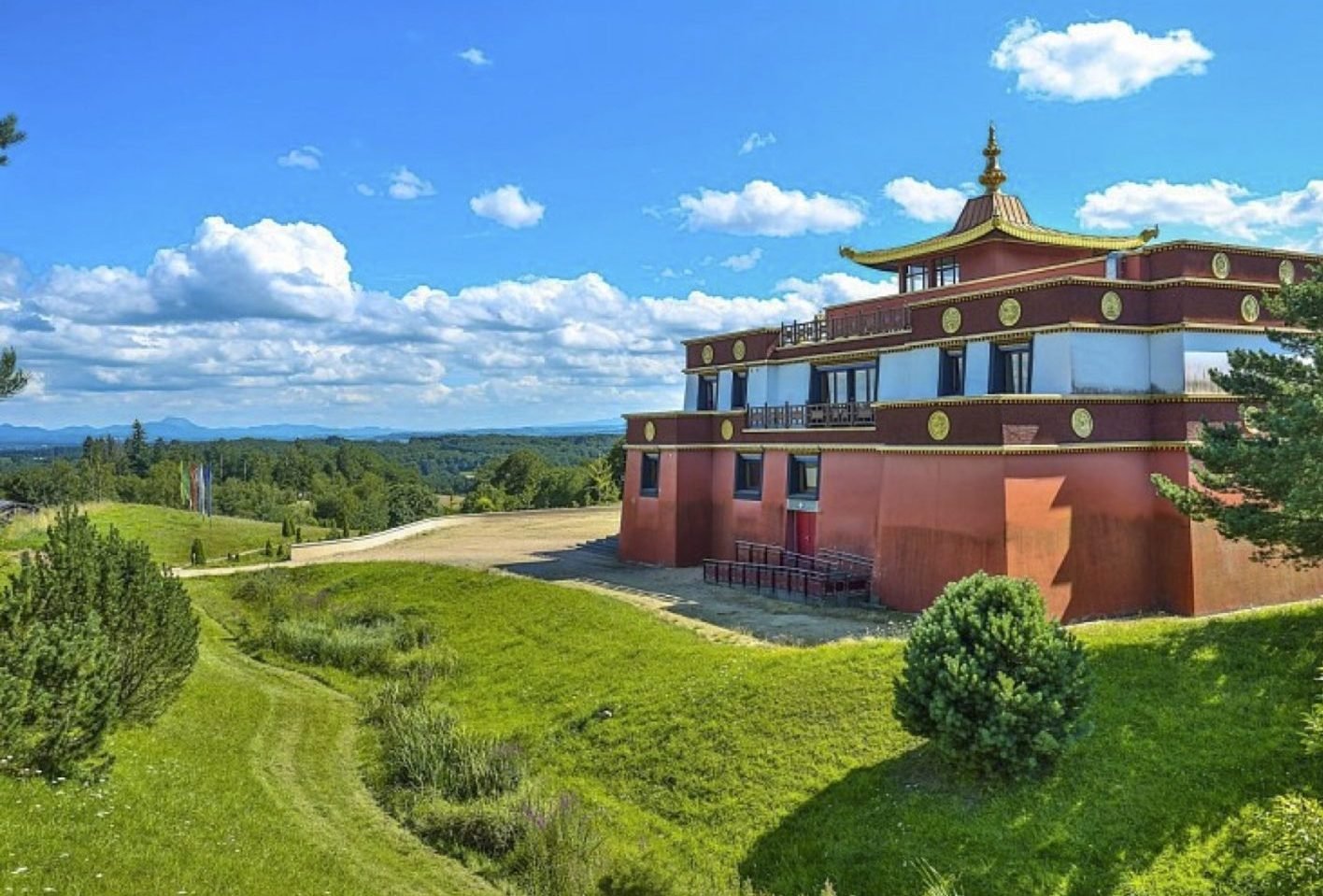 Things That Must Remain for Authentic Dharma Practice