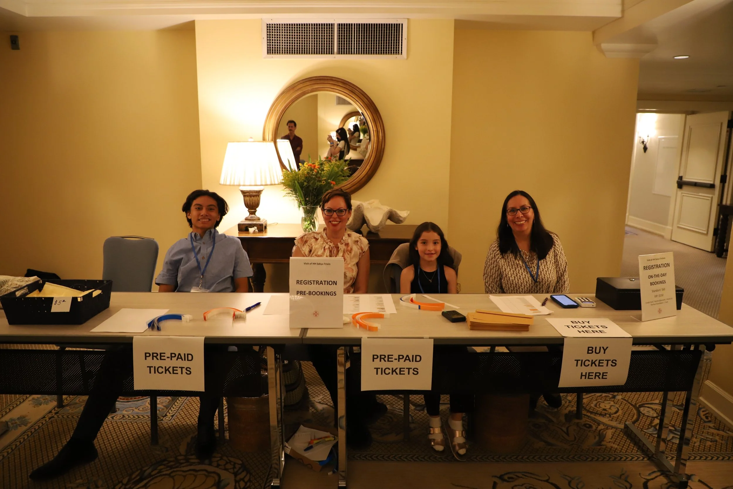 HH Sakya Gongma Trichen Dechen LA 2024 IMG_4793.JPG